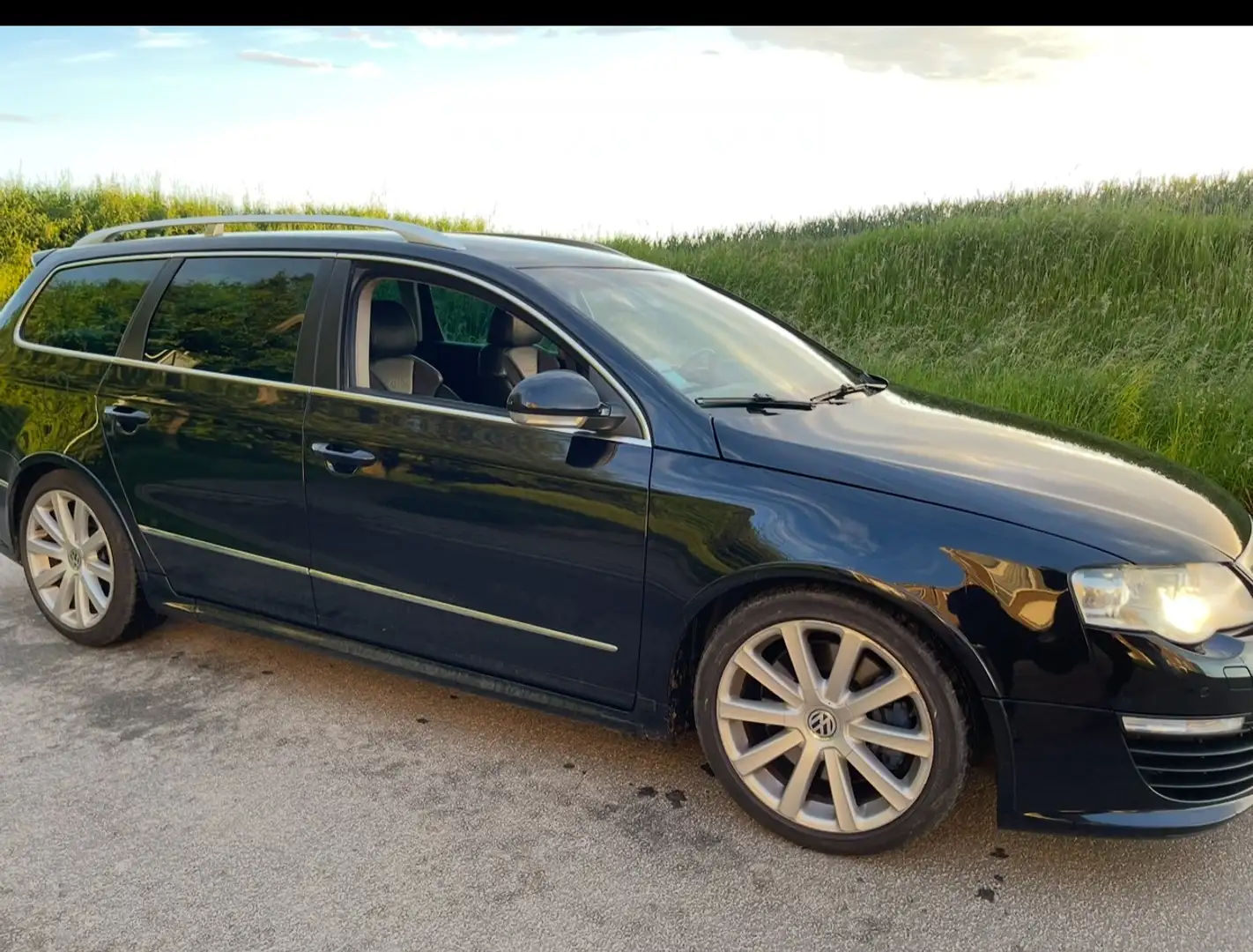 Volkswagen Passat R36 3.6 V6 FSI 300 4Motion - 2