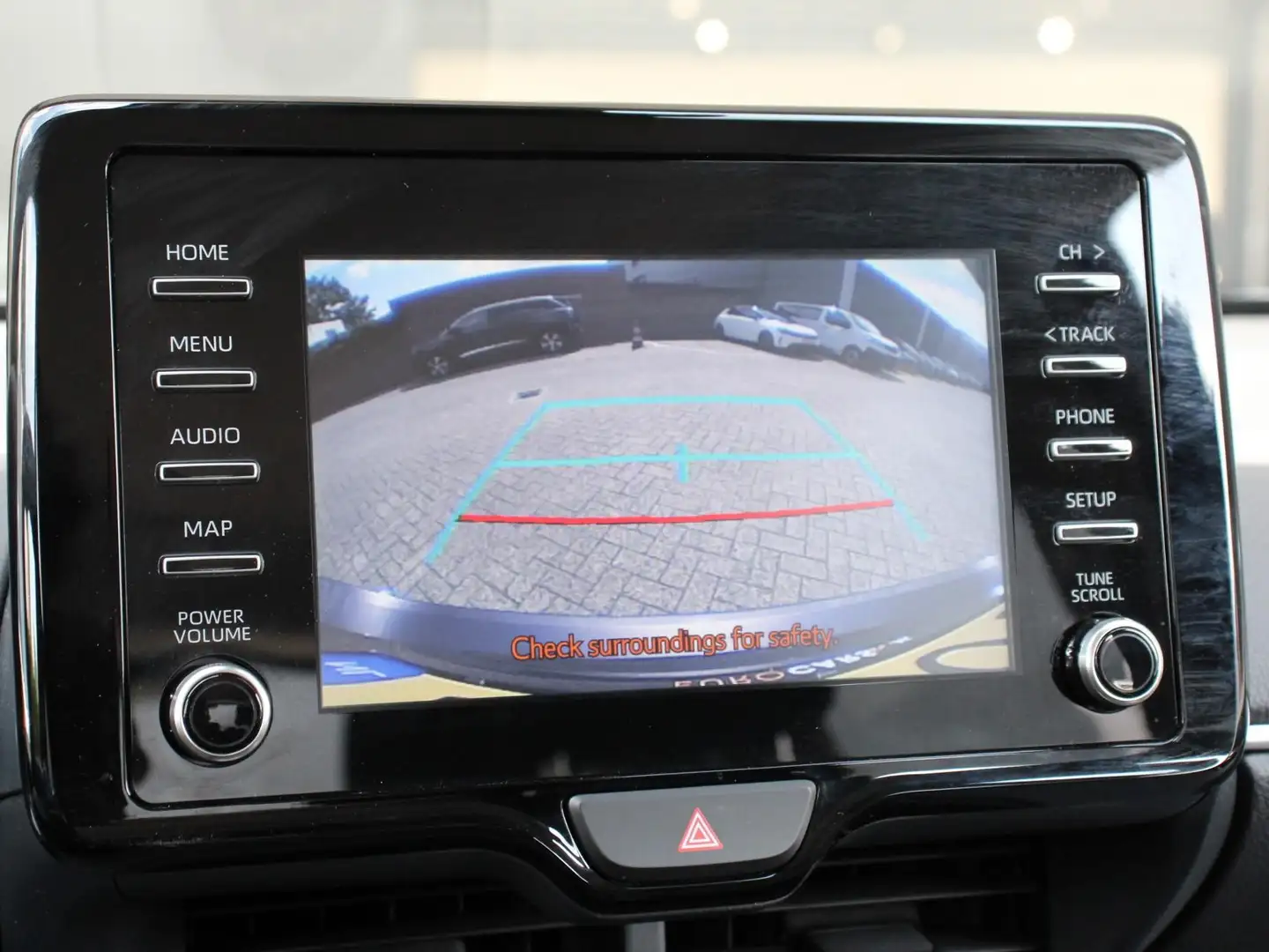 Toyota Yaris 1.5 Hybrid Active Airco Adaptieve cruise control N Grijs - 2