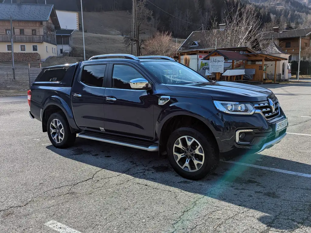 Renault Alaskan 2018 из Европы — купить под ключ