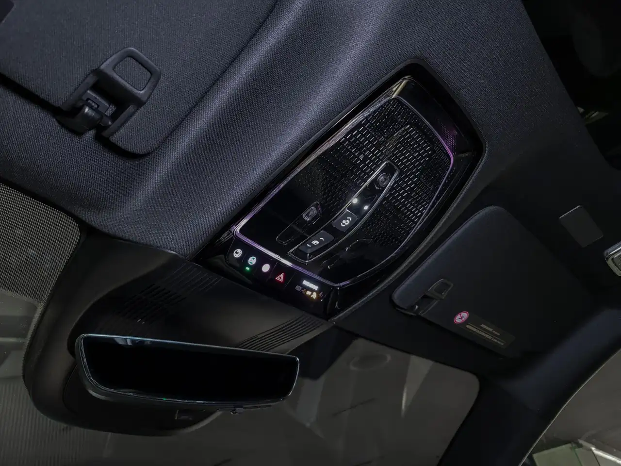 Cadillac Vistiq снимка Cadillac Vistiq