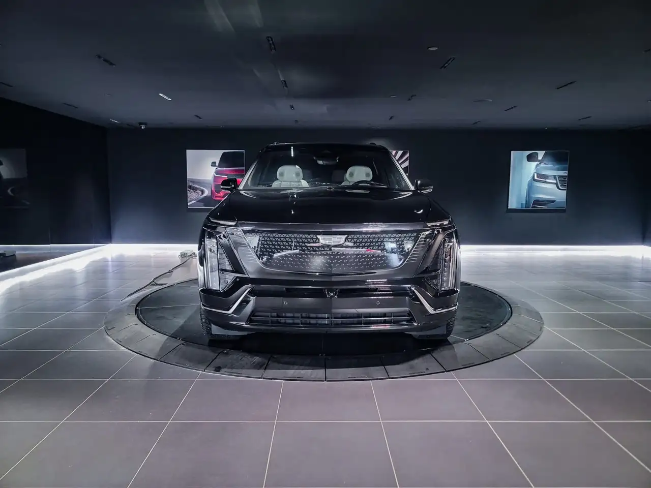 Cadillac Vistiq снимка Cadillac Vistiq