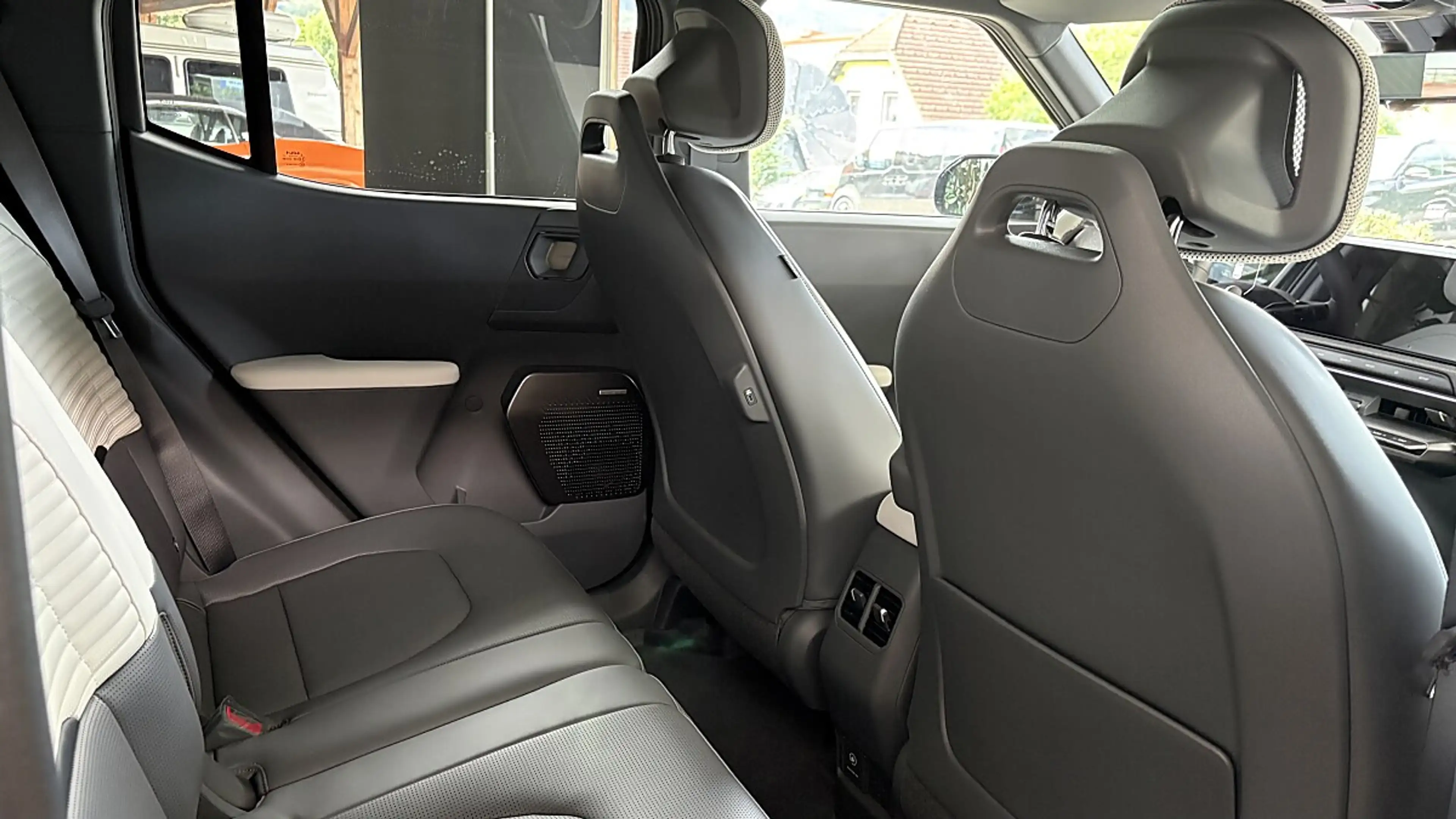 Kia EV2 4S FWD 61kWh GT-Line SD 22kW AC-Lader — photo 12