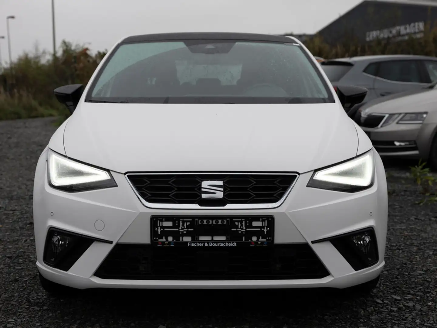 SEAT Ibiza 1.0 TSI Black Edition DSG NAVI PANO KAM Weiß - 2
