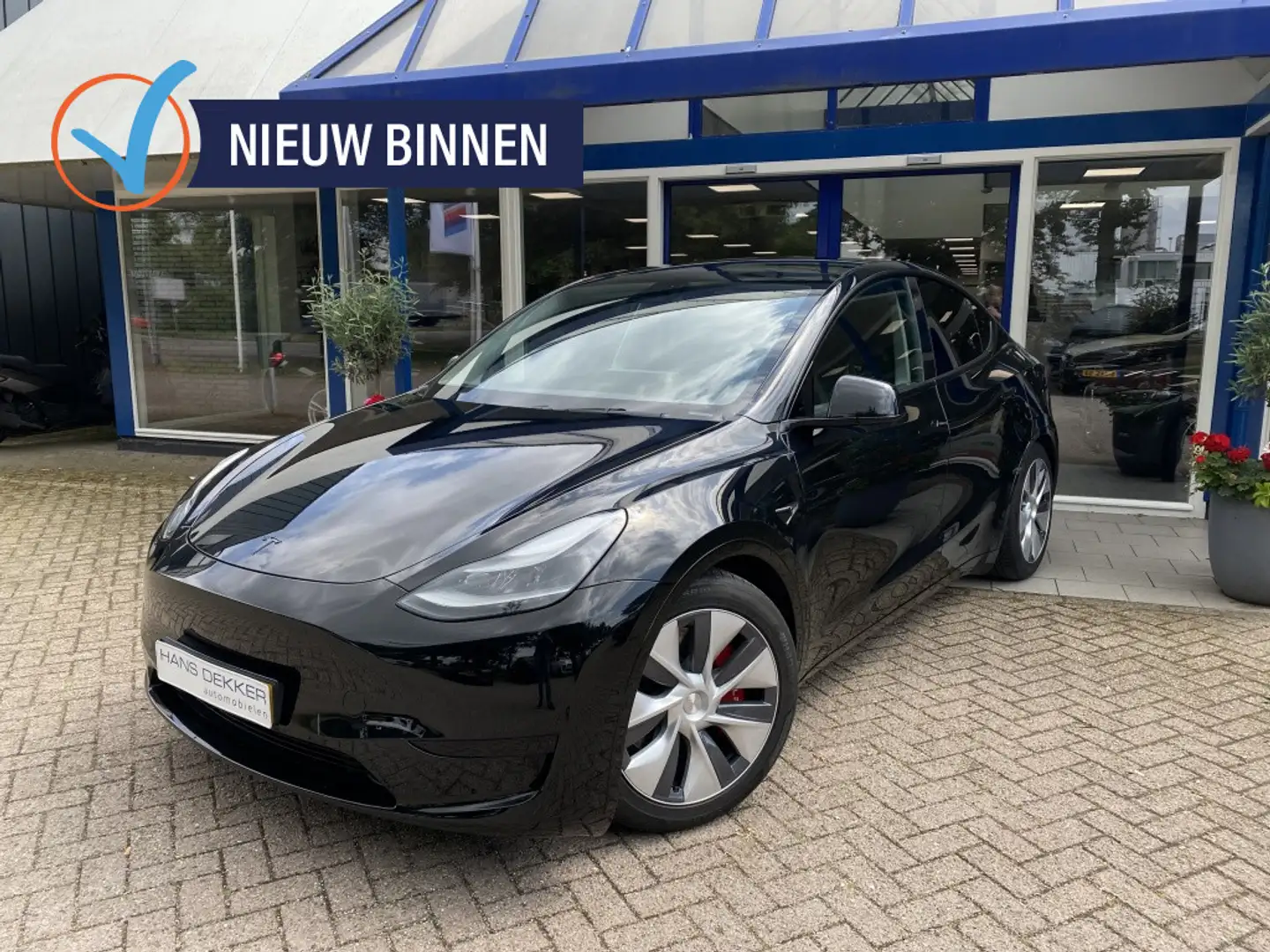 Tesla Model Y RWD 58 kWh Zwart - 1