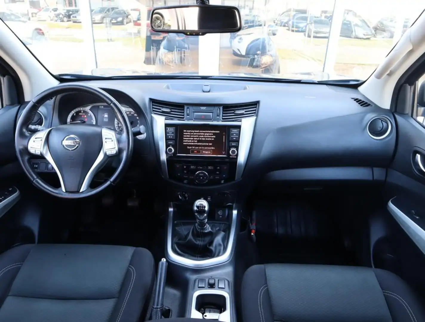 Nissan Navara 2.3 dCi N-Connecta King Cab | Trekhaak | 3.500 kg Grijs - 2