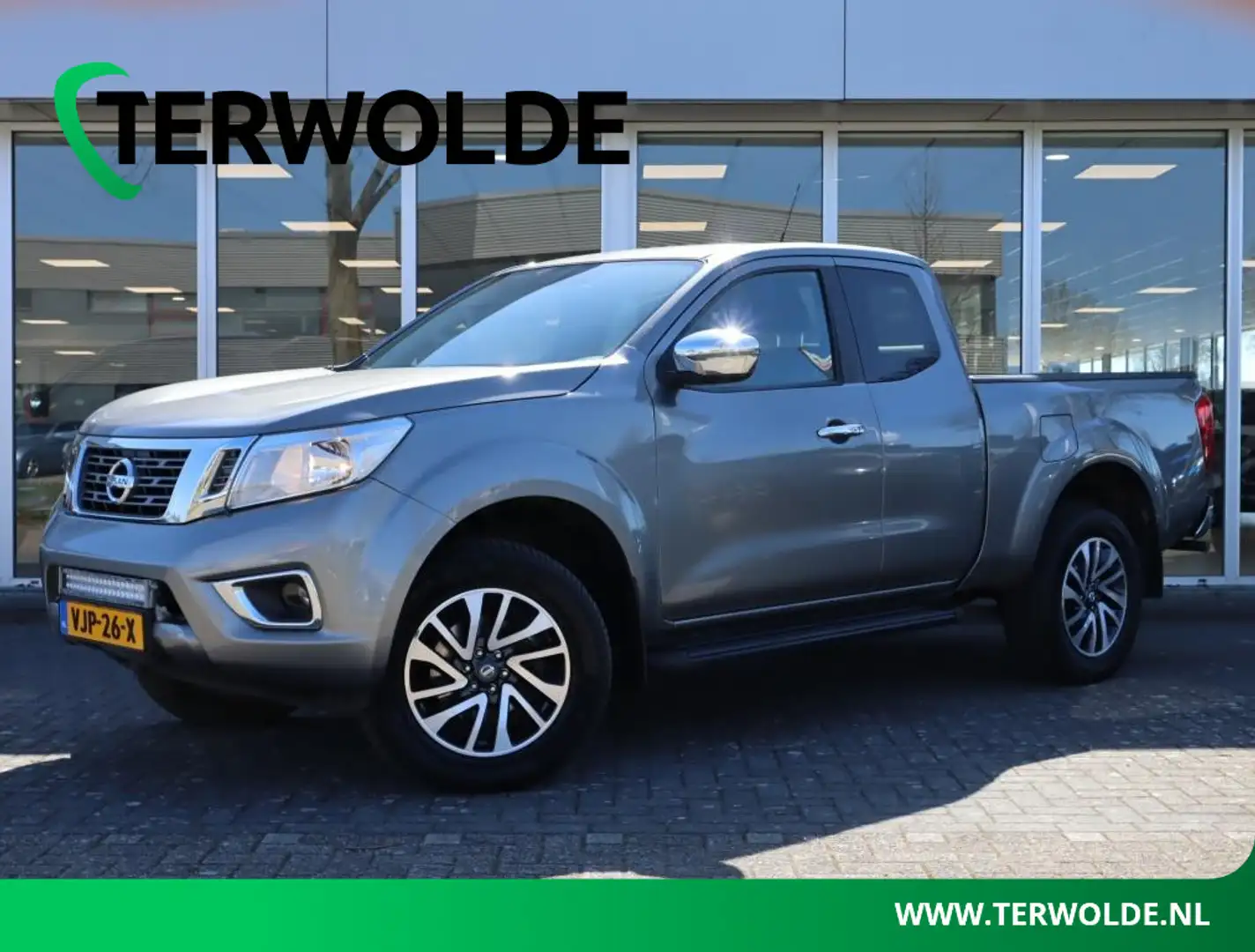 Nissan Navara 2.3 dCi N-Connecta King Cab | Trekhaak | 3.500 kg Grijs - 1