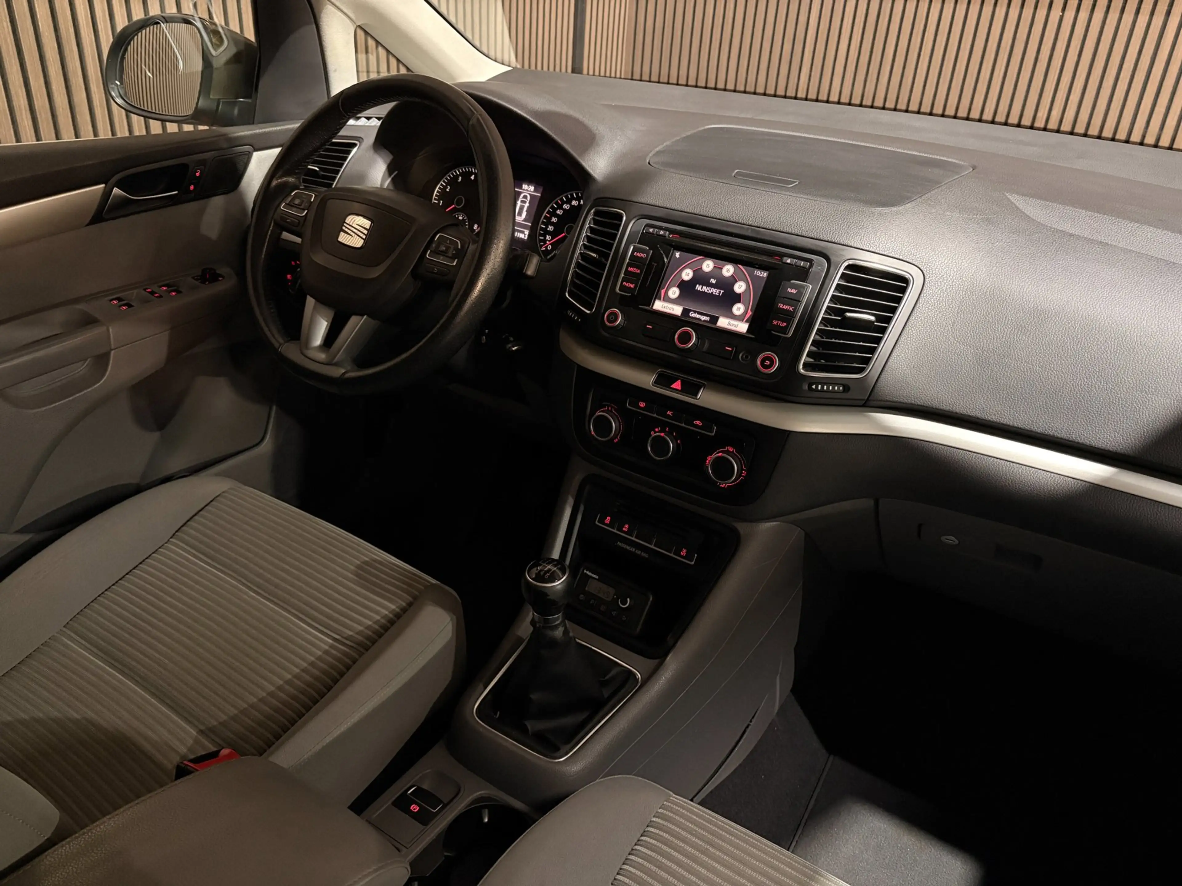 SEAT Alhambra 1.4 TSI Reference 7 persoons — photo 17