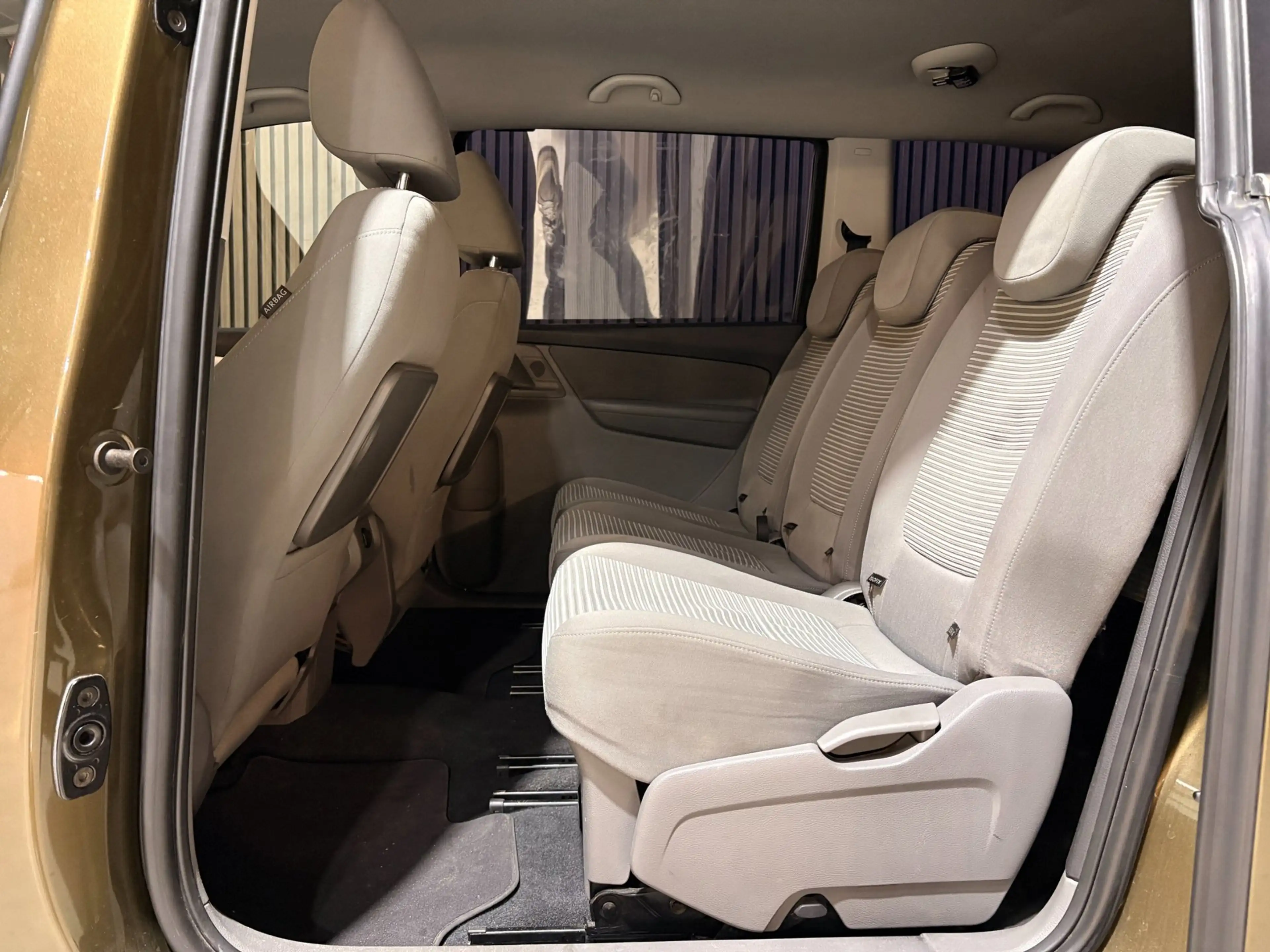 SEAT Alhambra 1.4 TSI Reference 7 persoons — photo 28