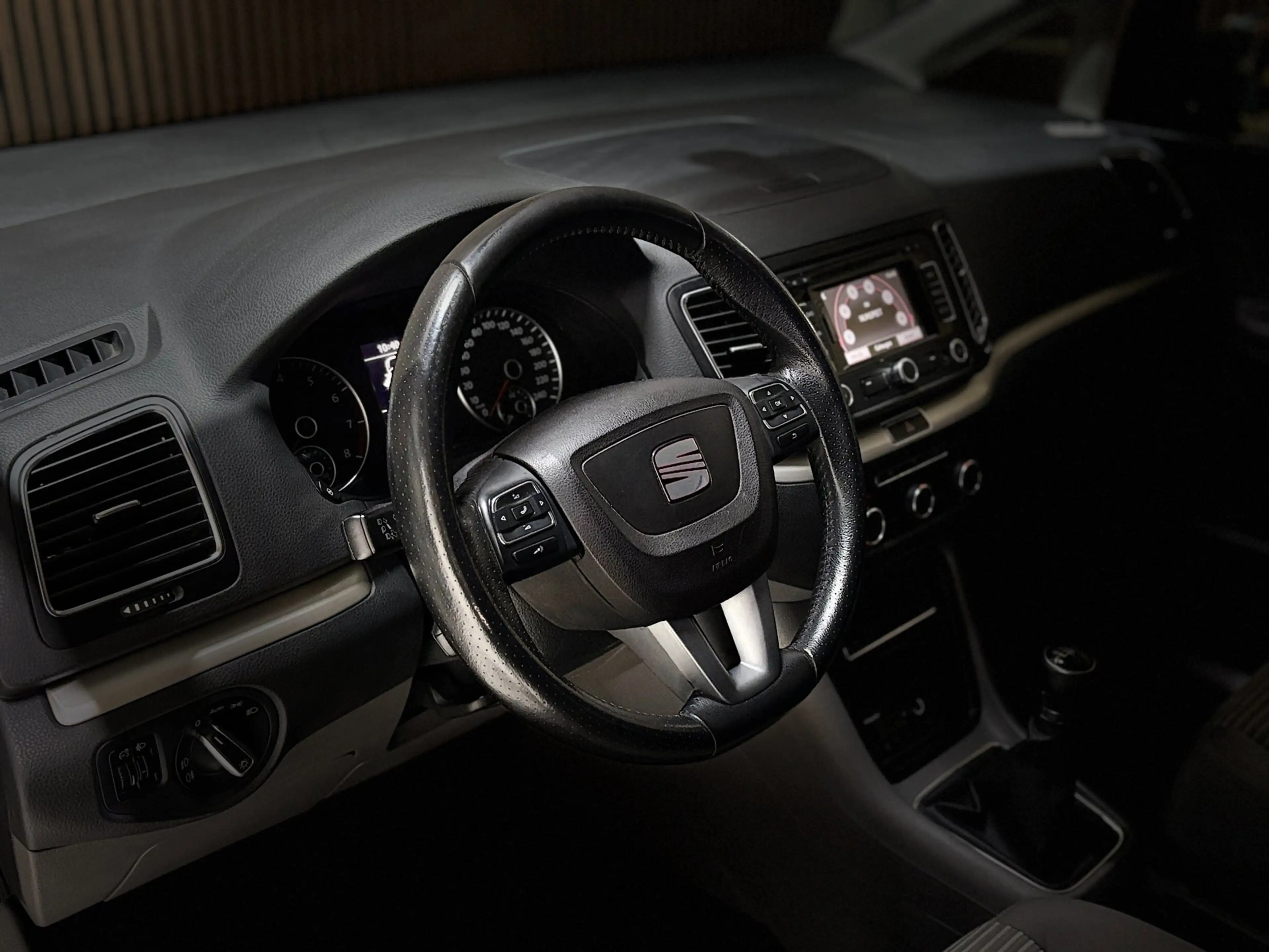SEAT Alhambra 1.4 TSI Reference 7 persoons — photo 19