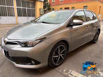 Auris 1.8h Business cvt