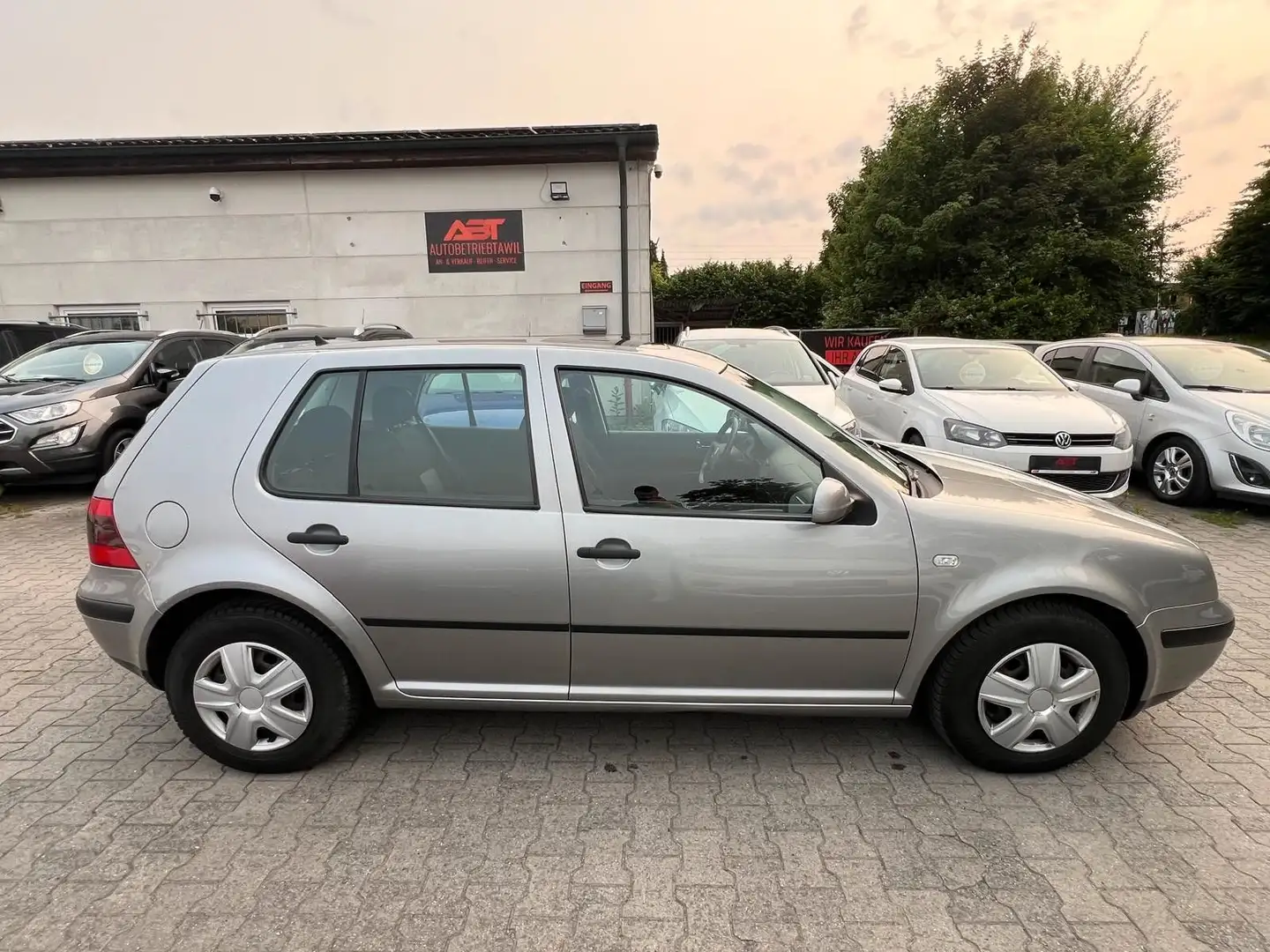 Volkswagen Golf IV 1.6 SR, Automatik, TÜV NEU, Klima, 2Hand Grün - 2