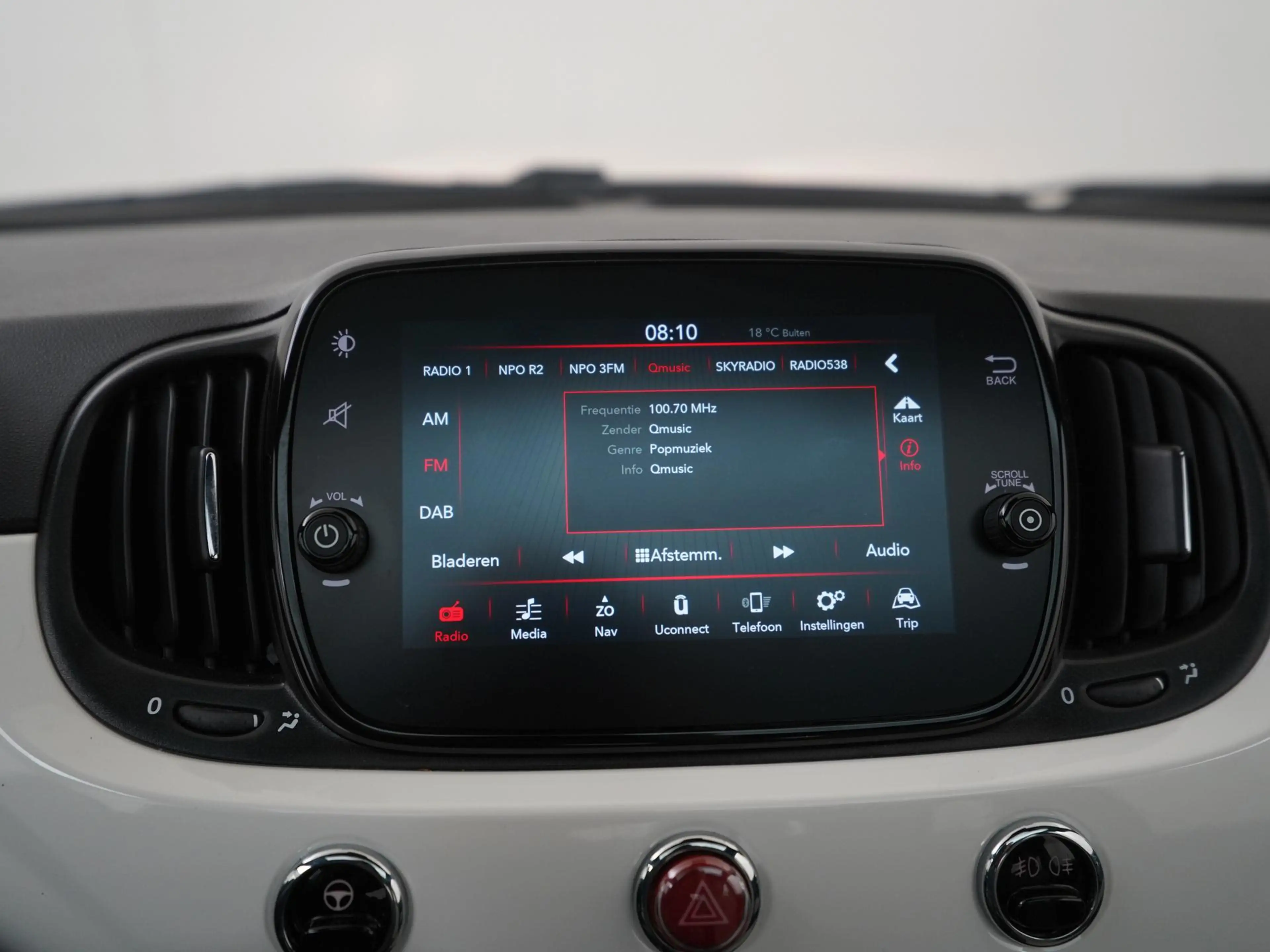 Fiat 500 1.0 Hybrid Dolcevita | Panoramadak | Navigatie | P — photo 13