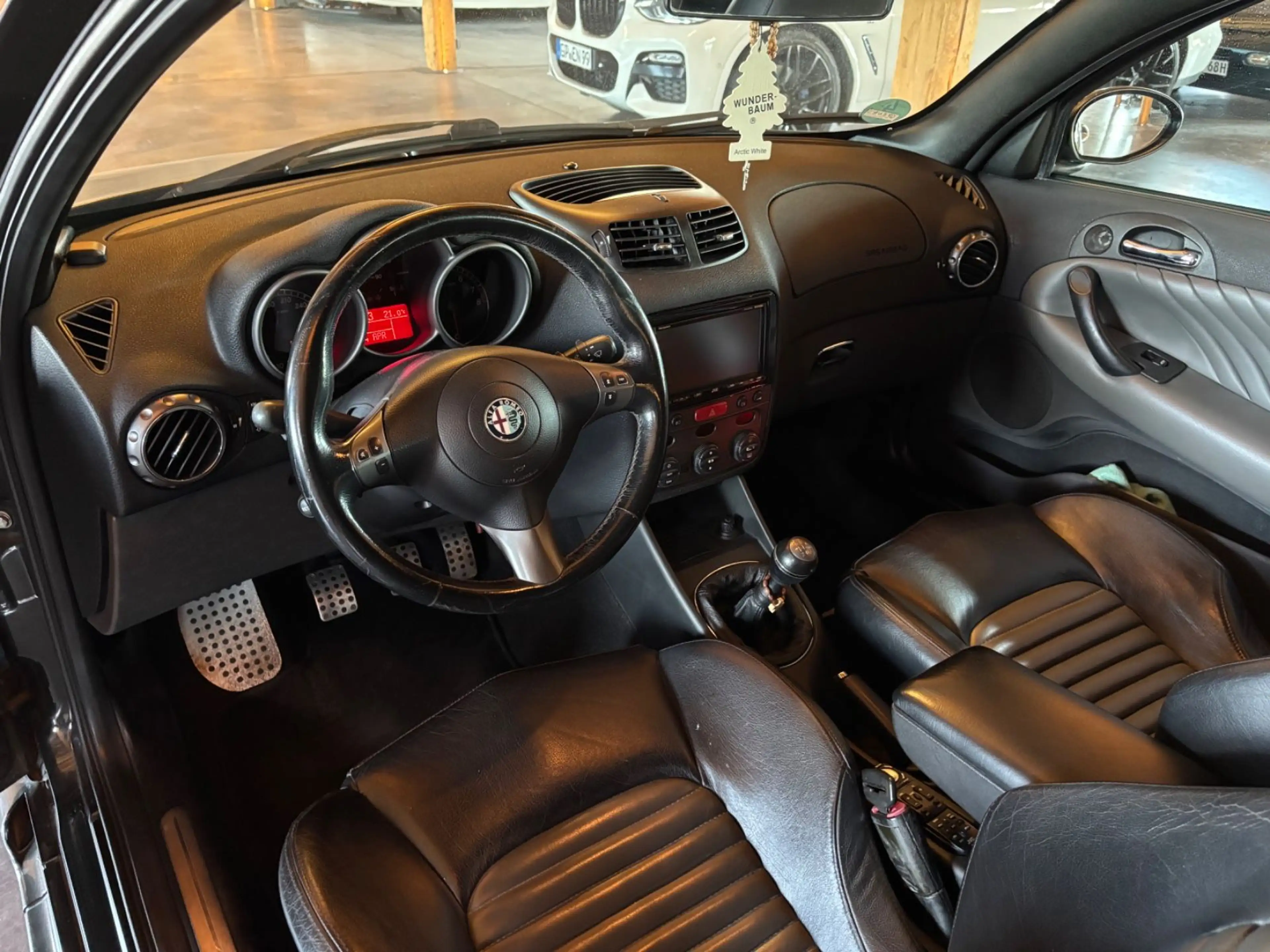 Alfa Romeo 147 GTA 3.2 V6 24V *Top gepflegt*Basstuck AGA* — photo 9