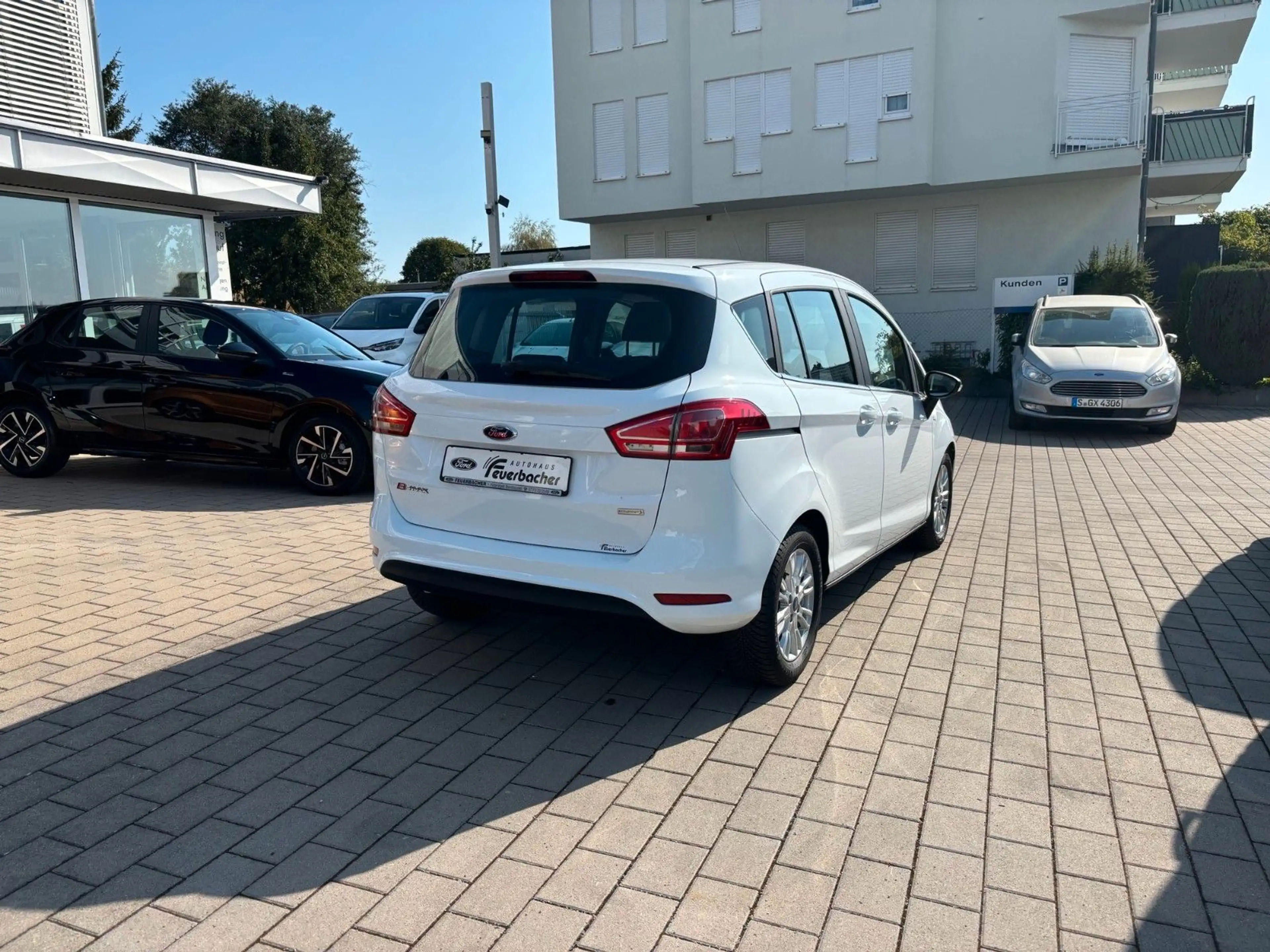 Ford B-Max 1.0 Titanium — photo 14