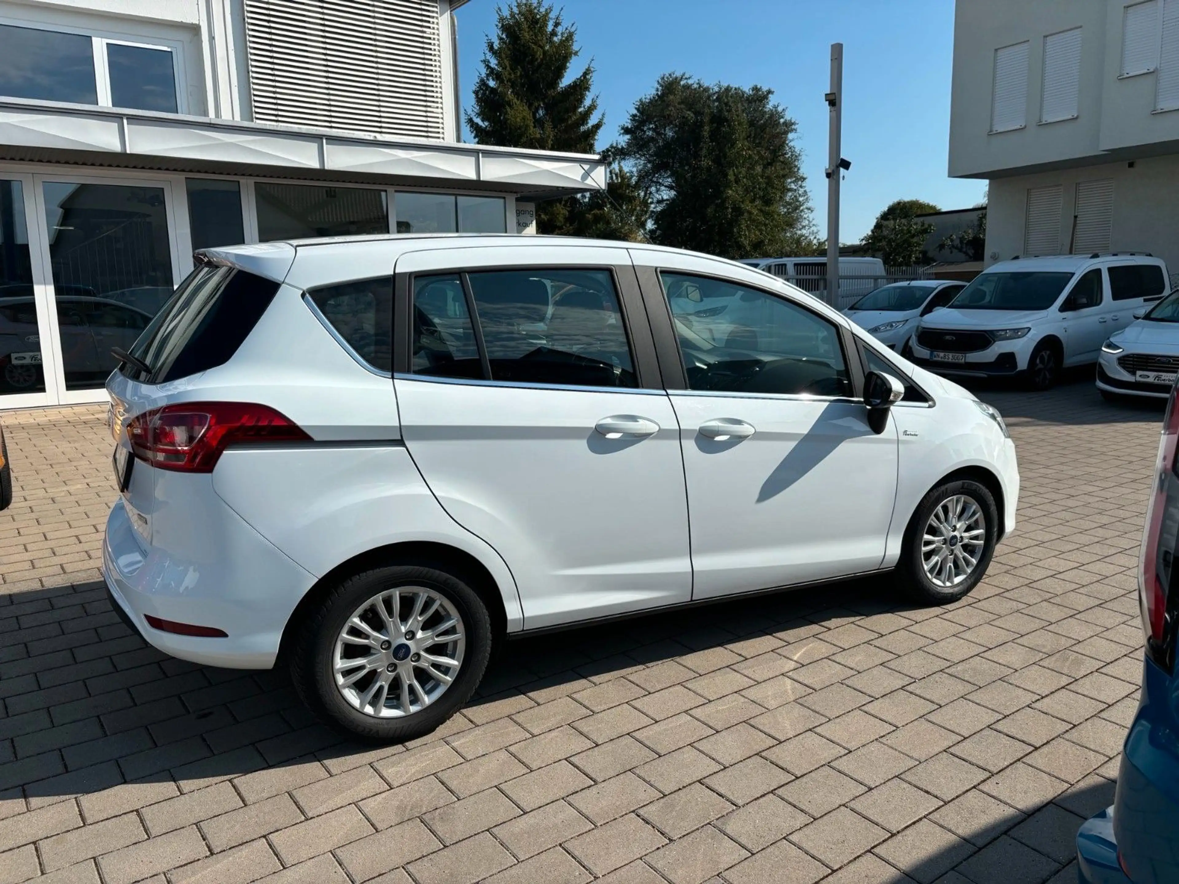 Ford B-Max 1.0 Titanium — photo 15
