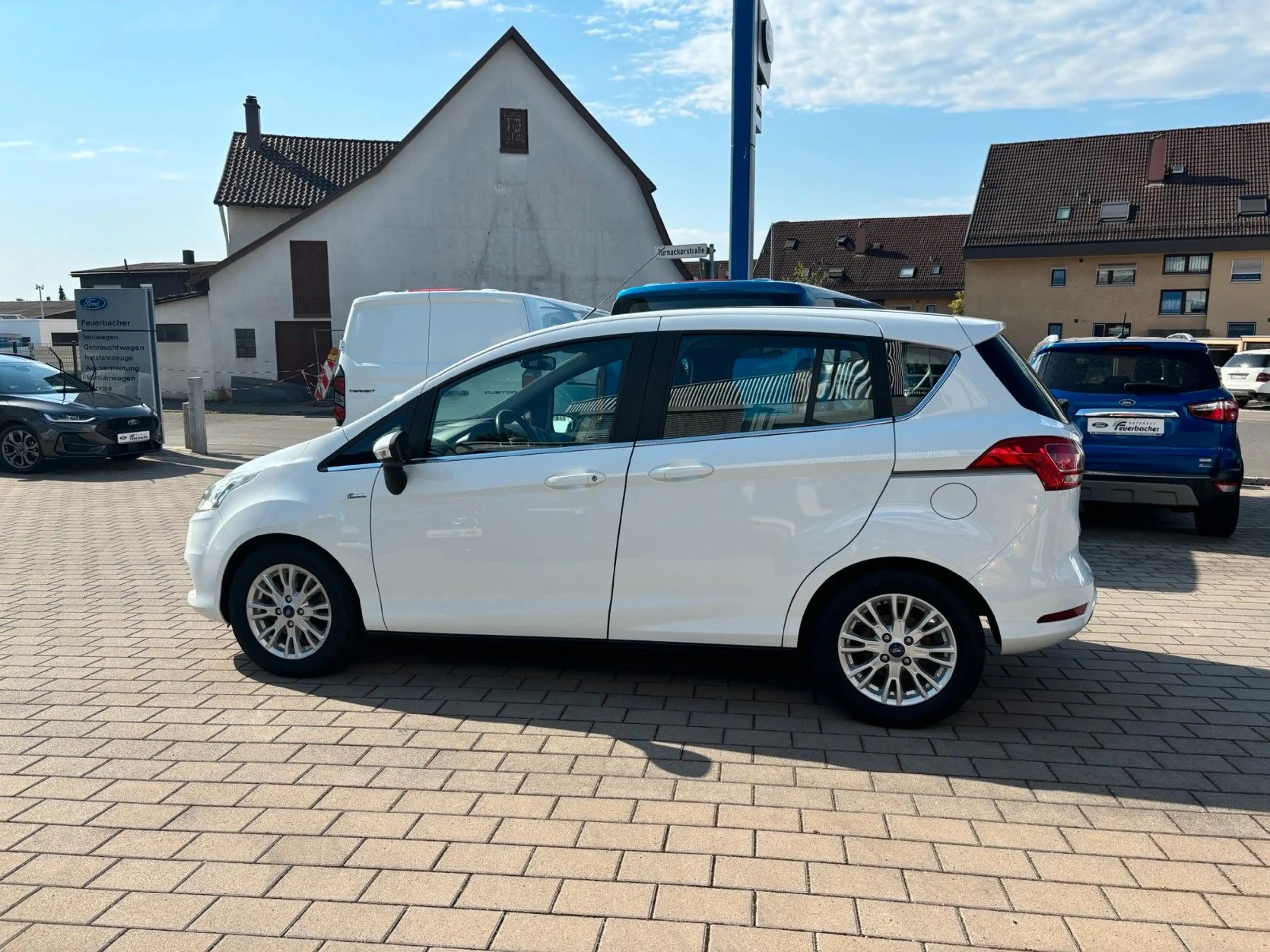 Ford B-Max 1.0 Titanium — photo 4