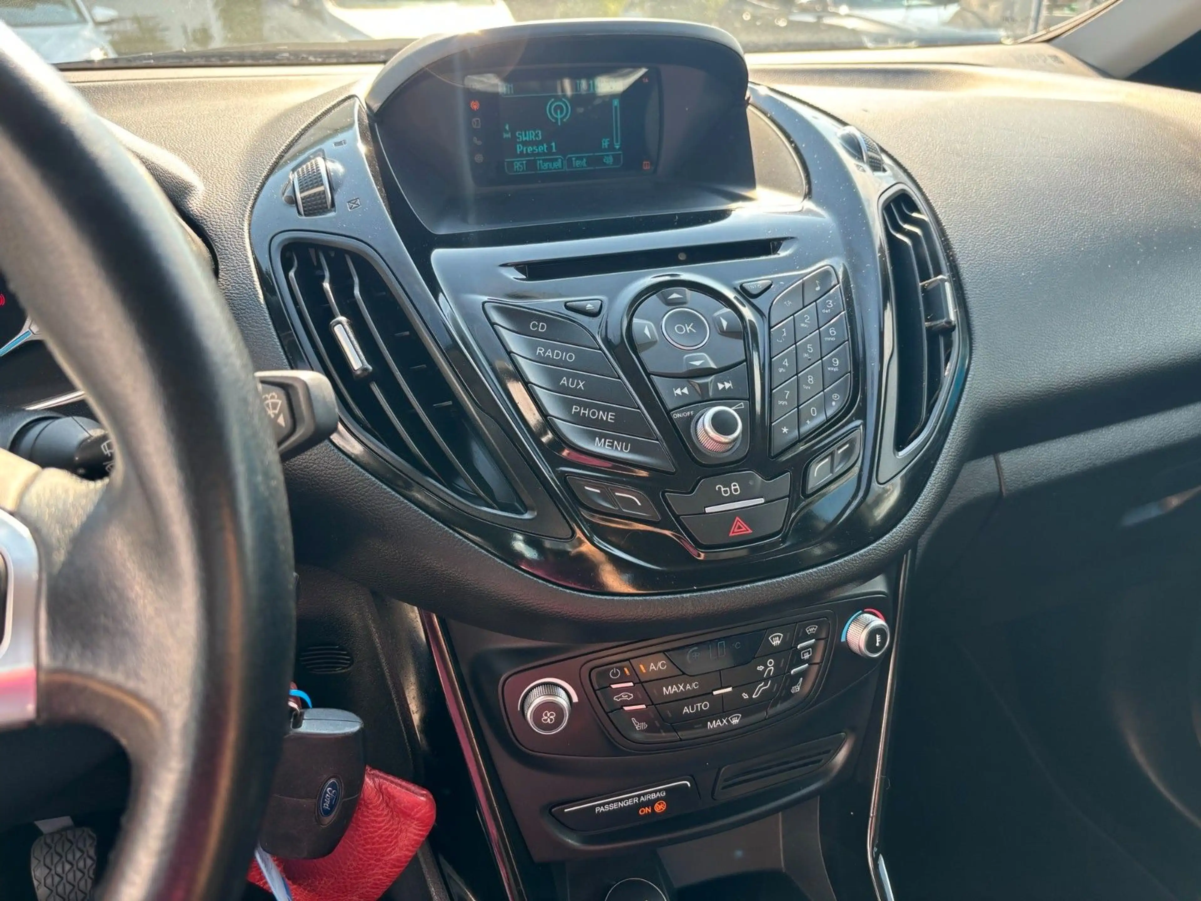Ford B-Max 1.0 Titanium — photo 9