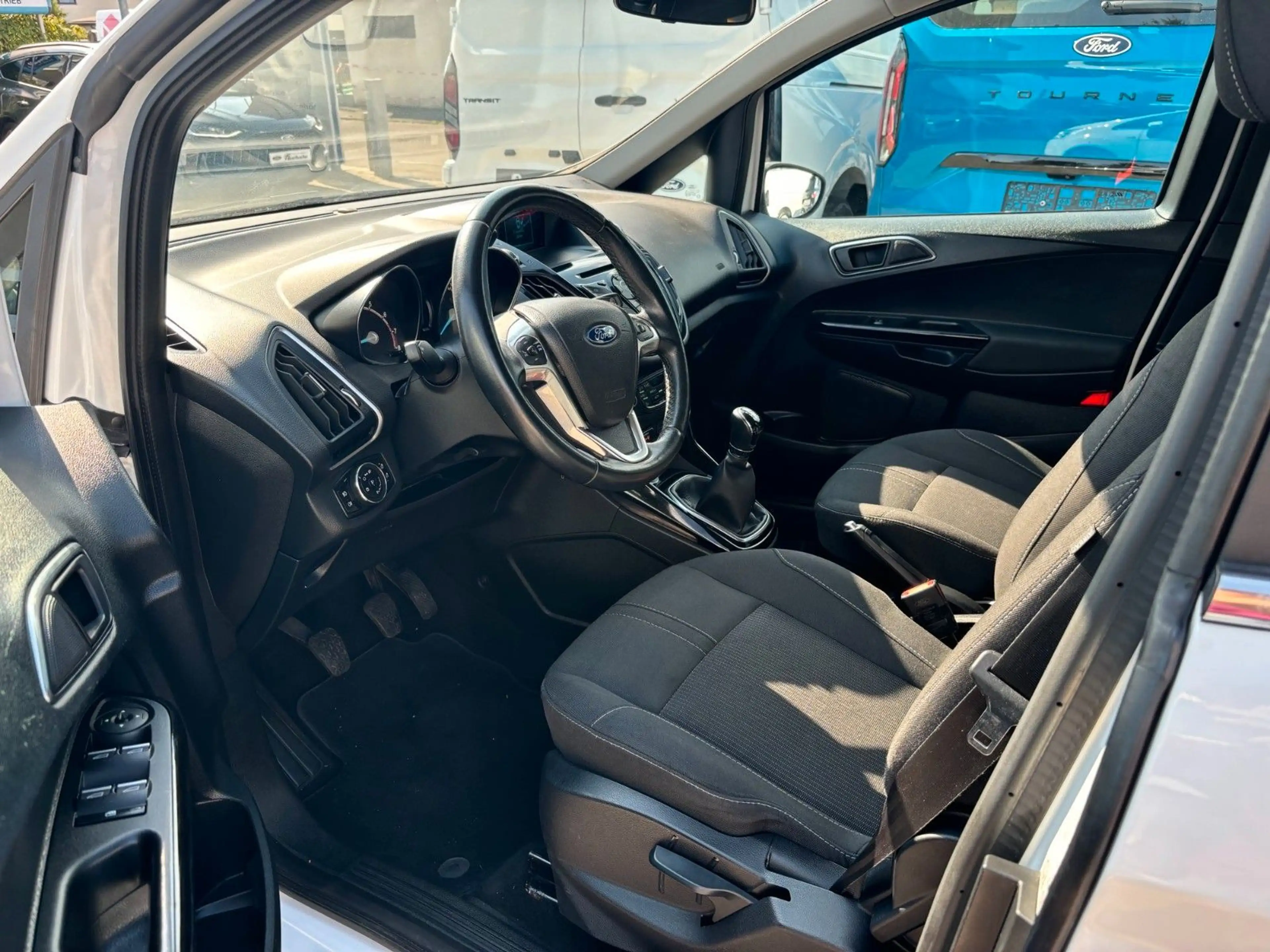 Ford B-Max 1.0 Titanium — photo 5