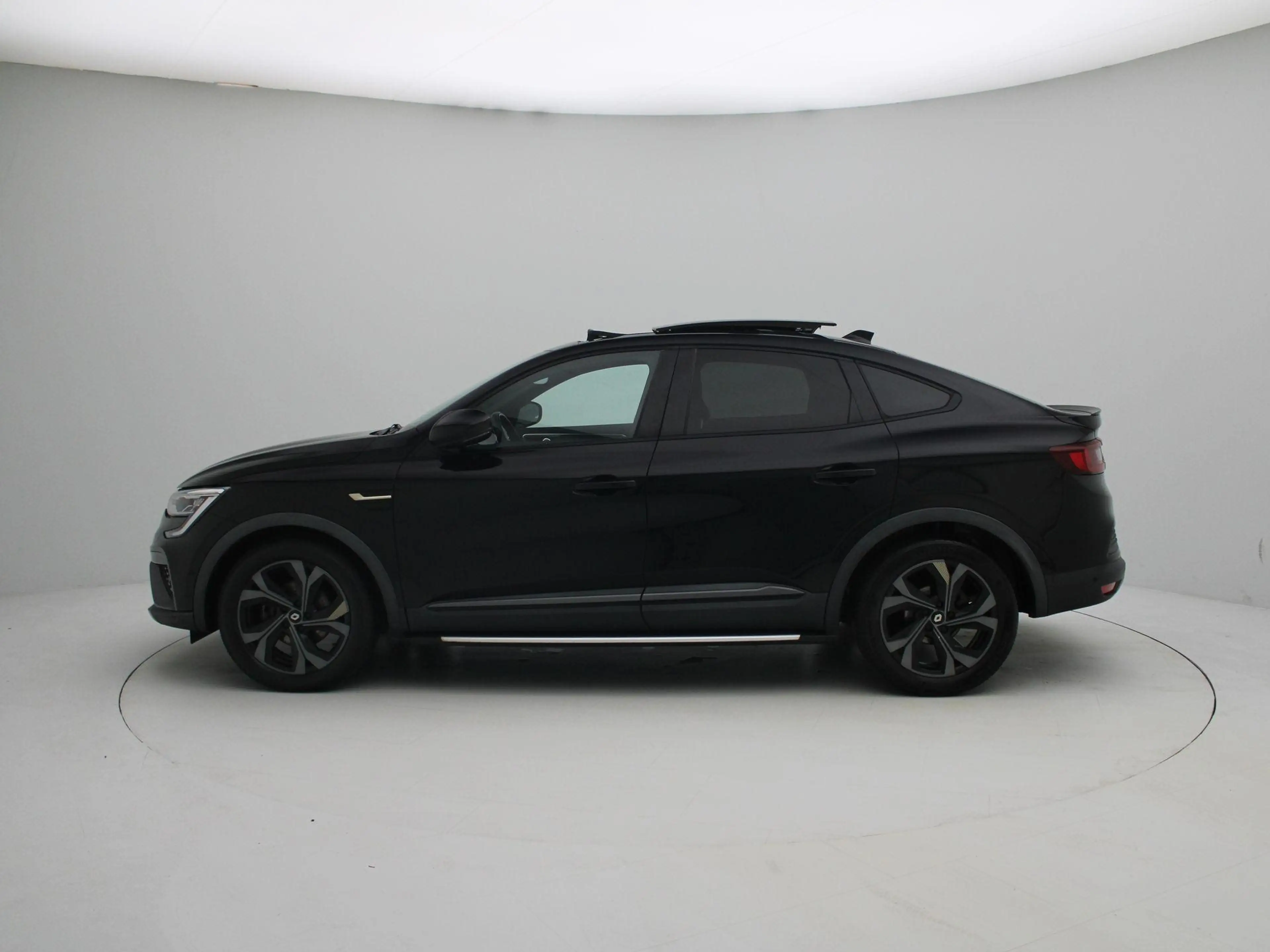 Renault Arkana E-Tech hybrid 145 E-Tech engineered | Adaptive cru — photo 4