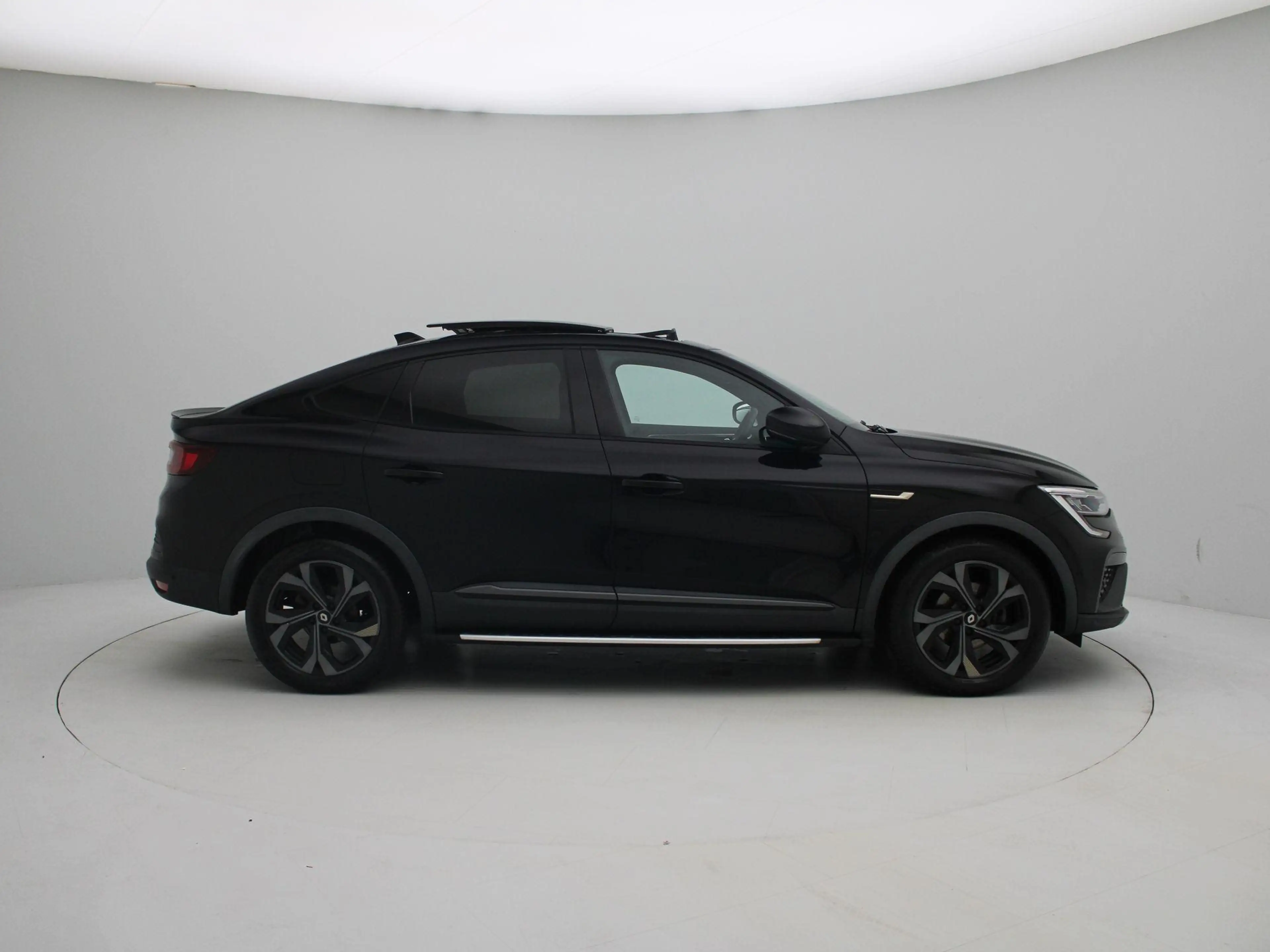 Renault Arkana E-Tech hybrid 145 E-Tech engineered | Adaptive cru — photo 6