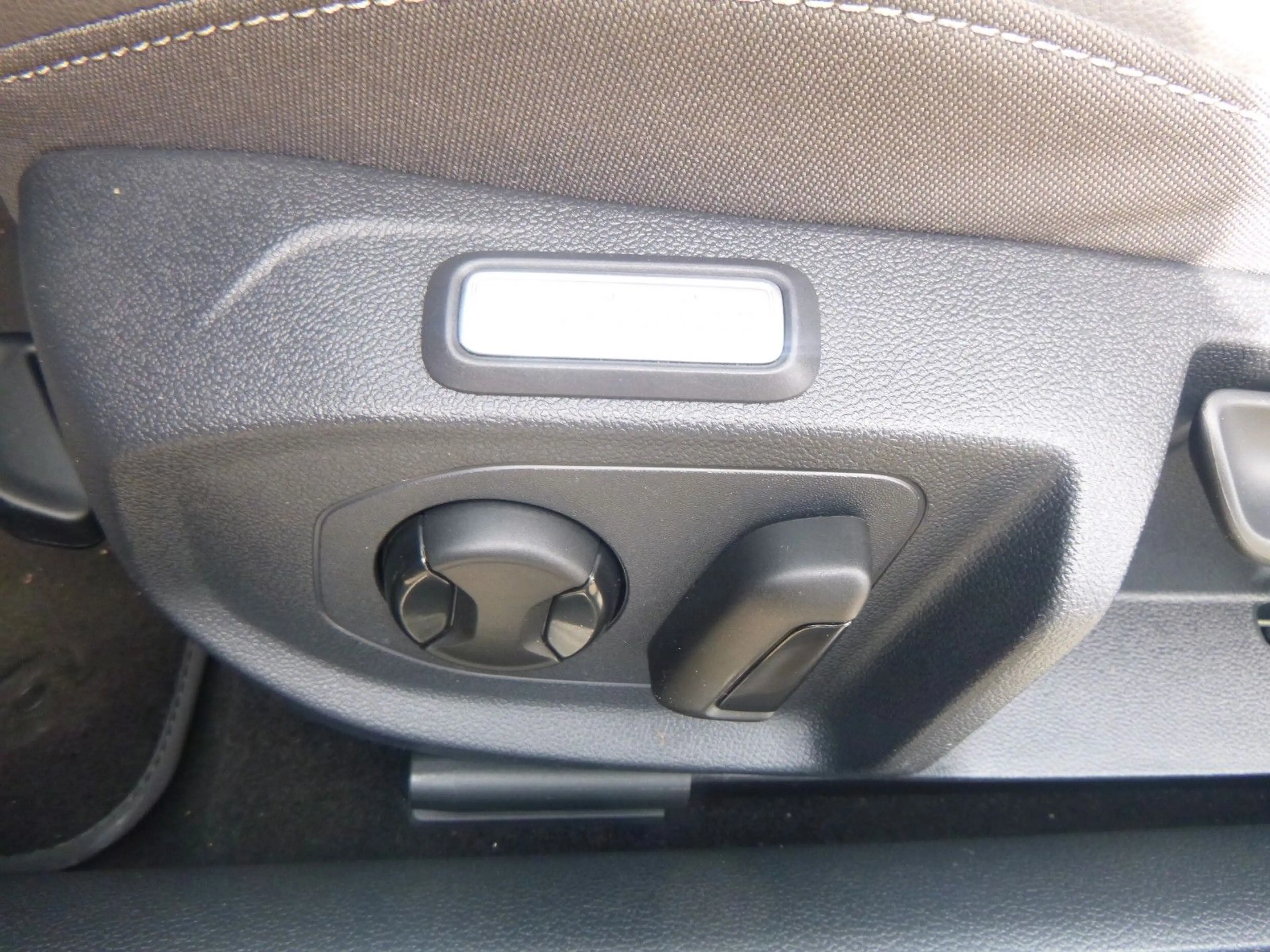 Volkswagen Arteon 2.0 TDI Elegance AUT/ACC/LED/NAV/T.LEDER — photo 13
