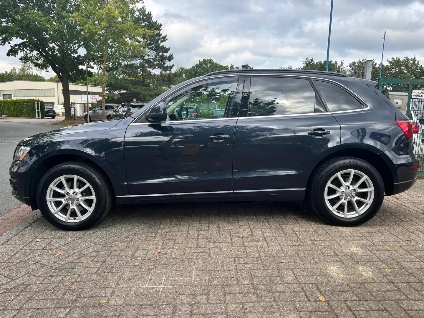 Audi Q5 Q5 2.0 TFSI quattro tiptronic Grau - 2