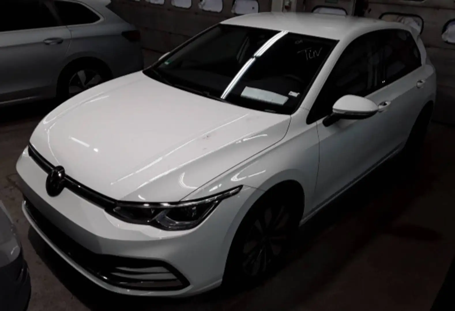Volkswagen Golf 1.5 TSI MOVE NAVI LED SITZHZ PDC Weiß - 2