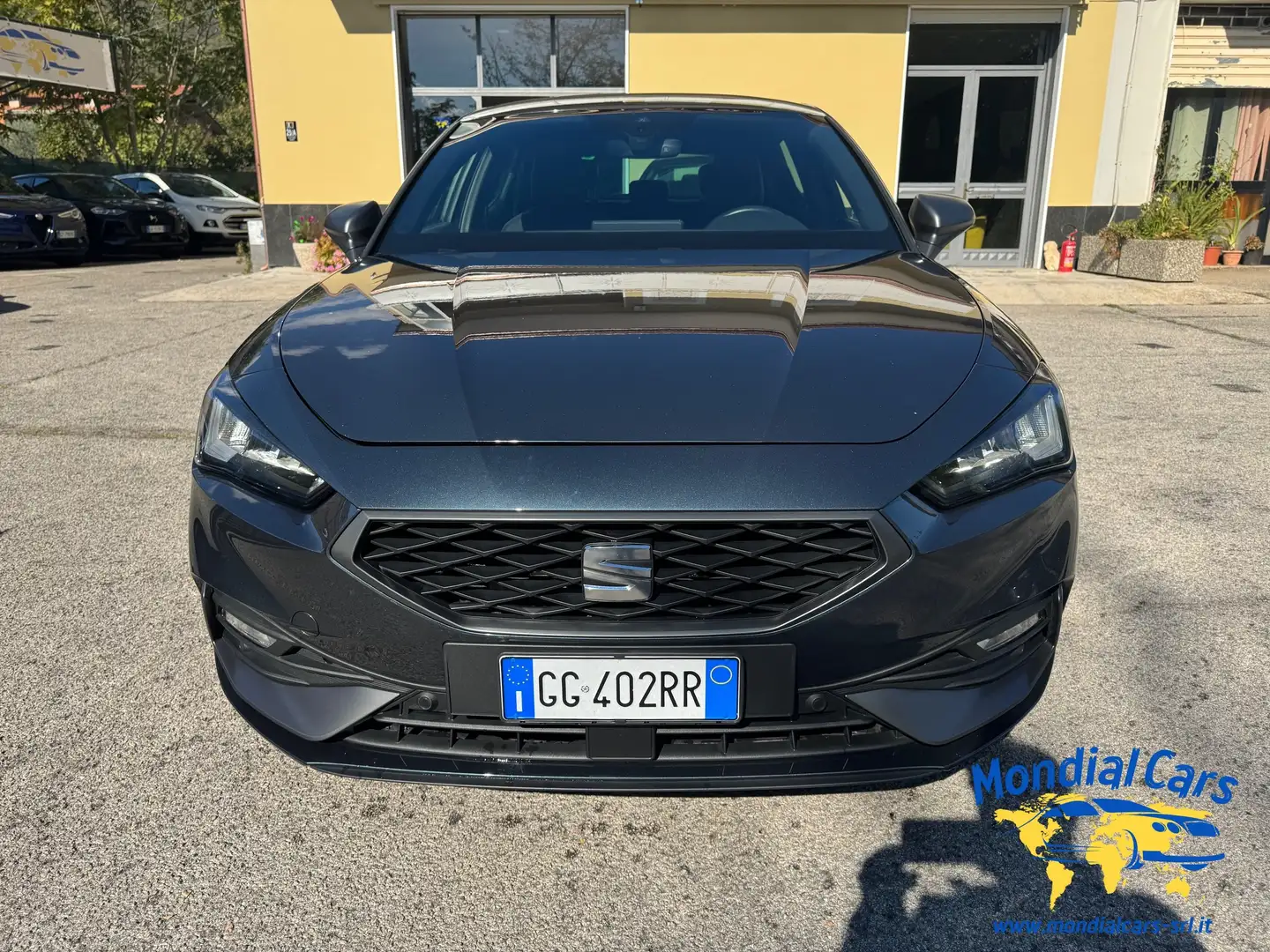 SEAT Leon Leon IV  2.0 tdi FR 150cv dsg MY 2022 Gris - 2