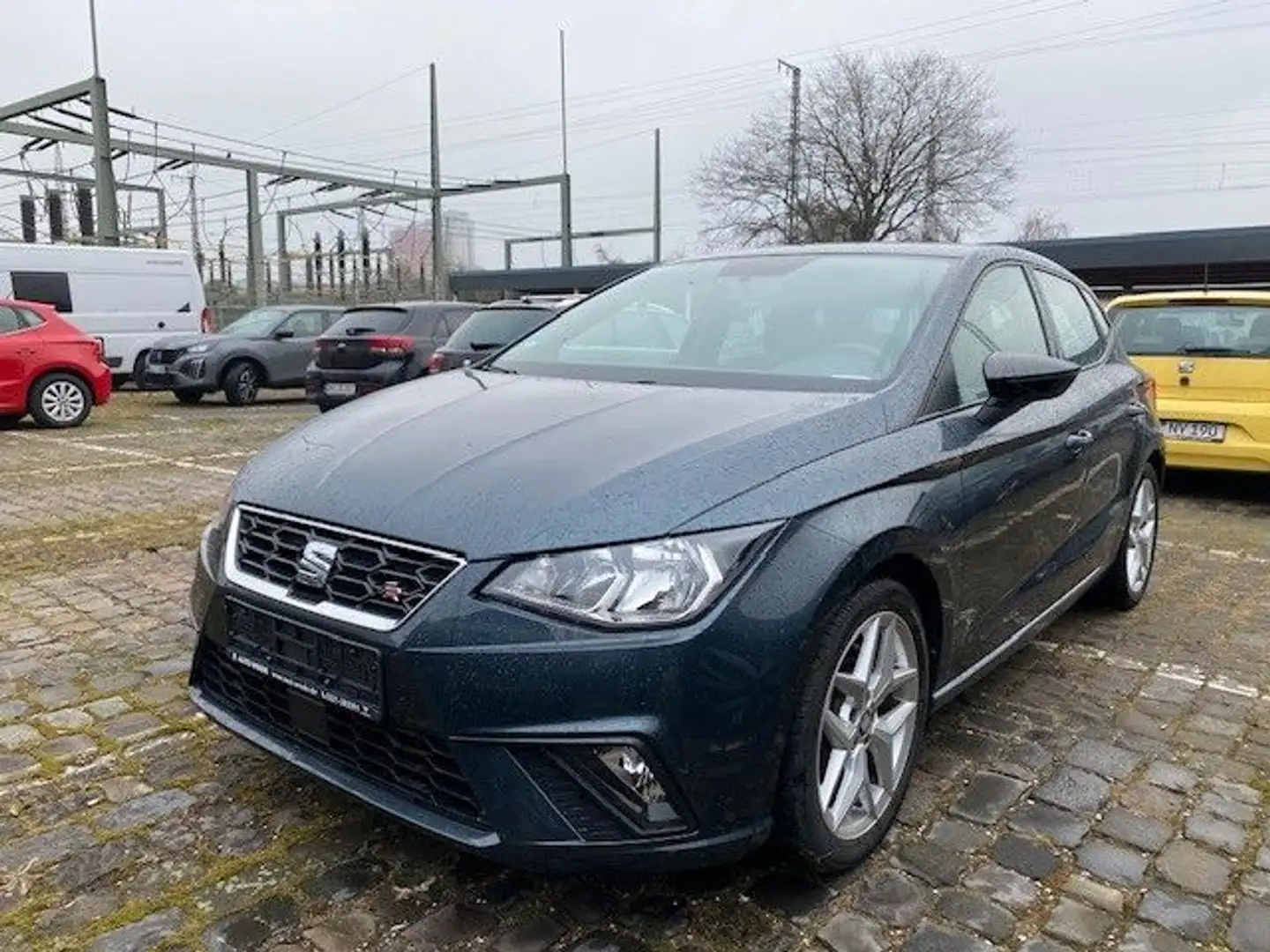 SEAT Ibiza FR 1,0 TSI 70KW (95PS) Grijs - 1