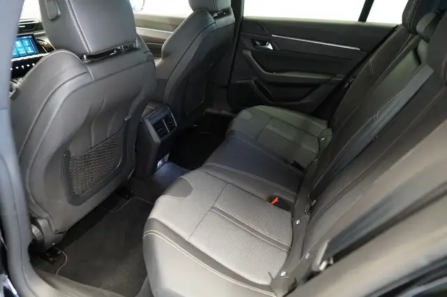 Peugeot 508 view 16