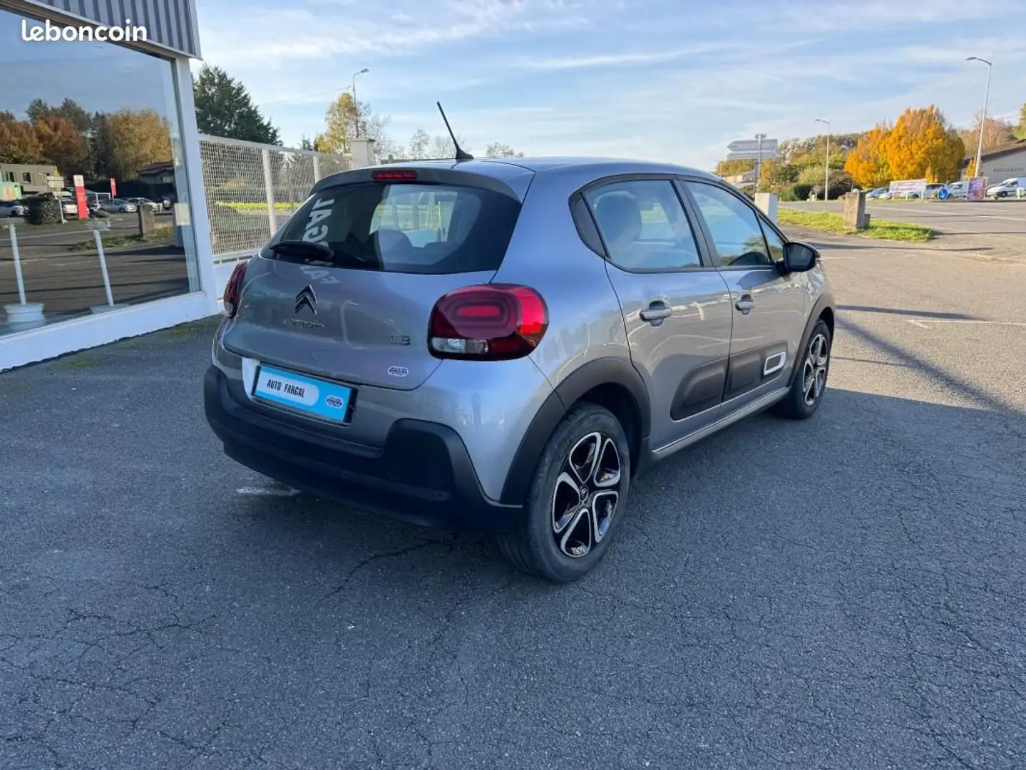Citroen C3 Citroën PureTech 83 ch BVM5 Plus Gris - 2