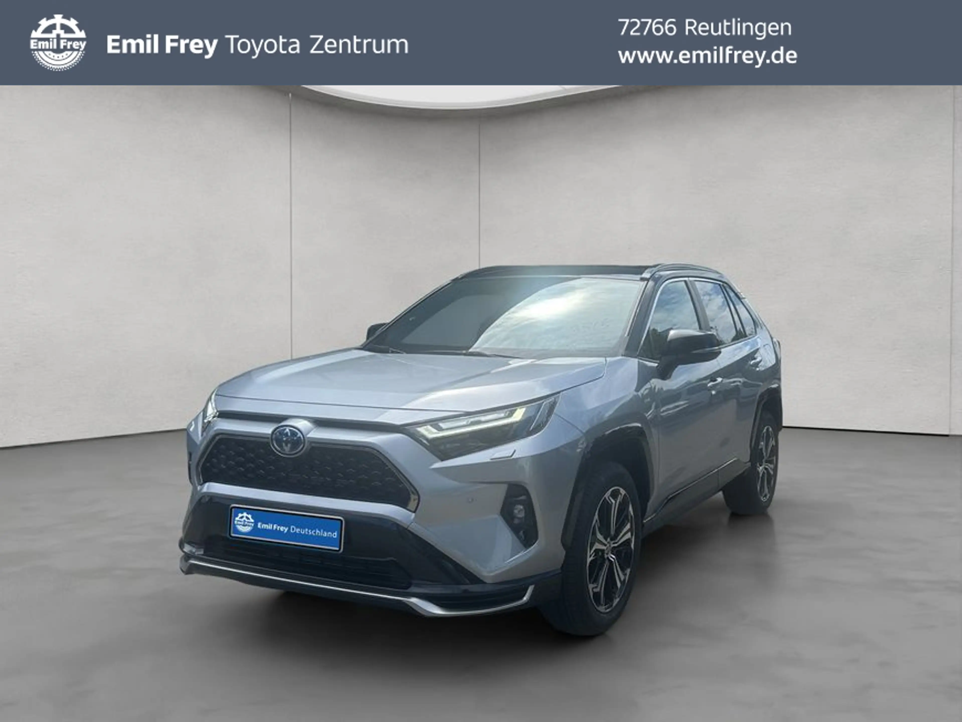 Toyota Plug-in-Hybrid Style inkl. AHK