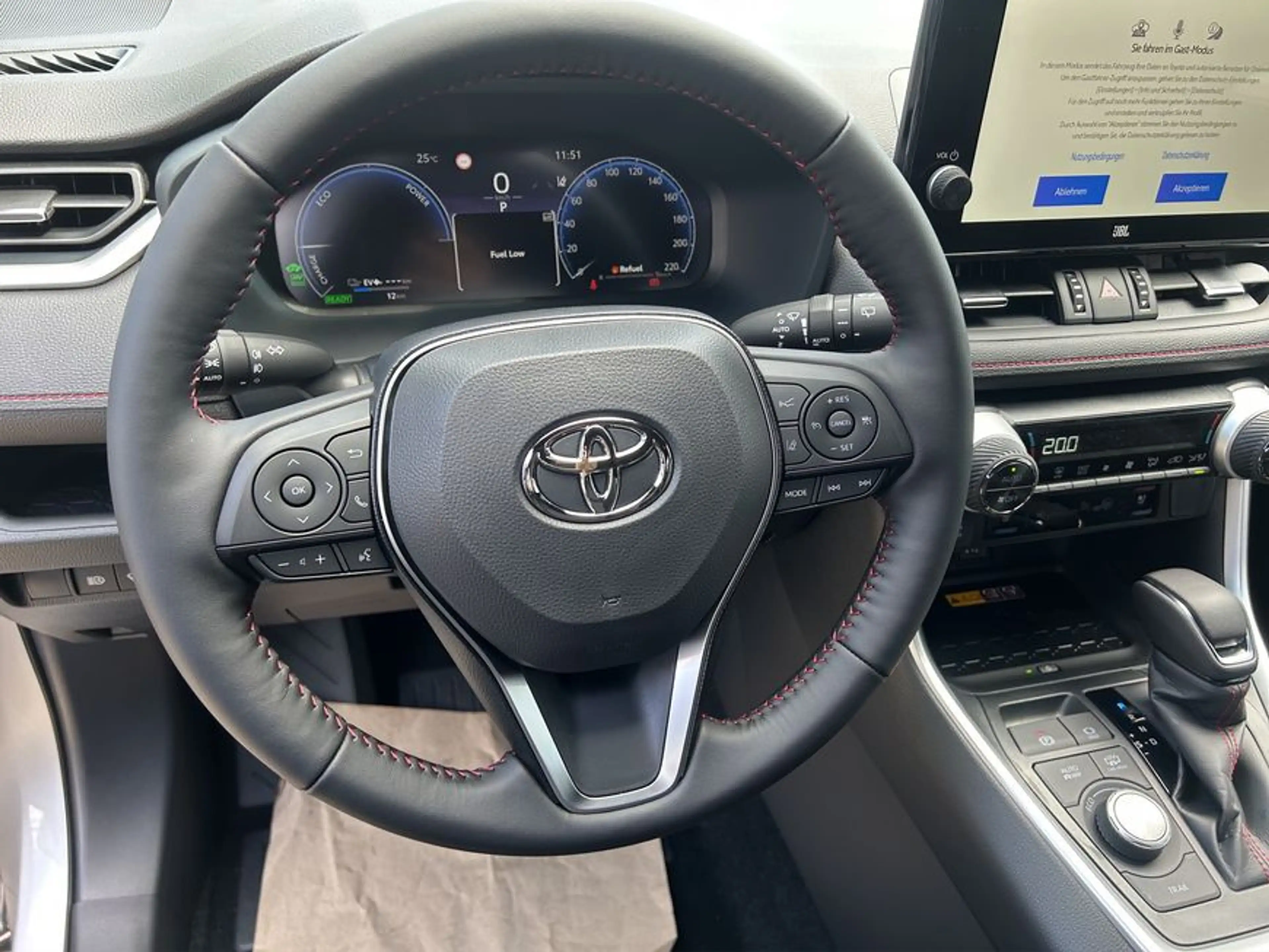 Toyota Plug-in-Hybrid Style inkl. AHK — photo 10