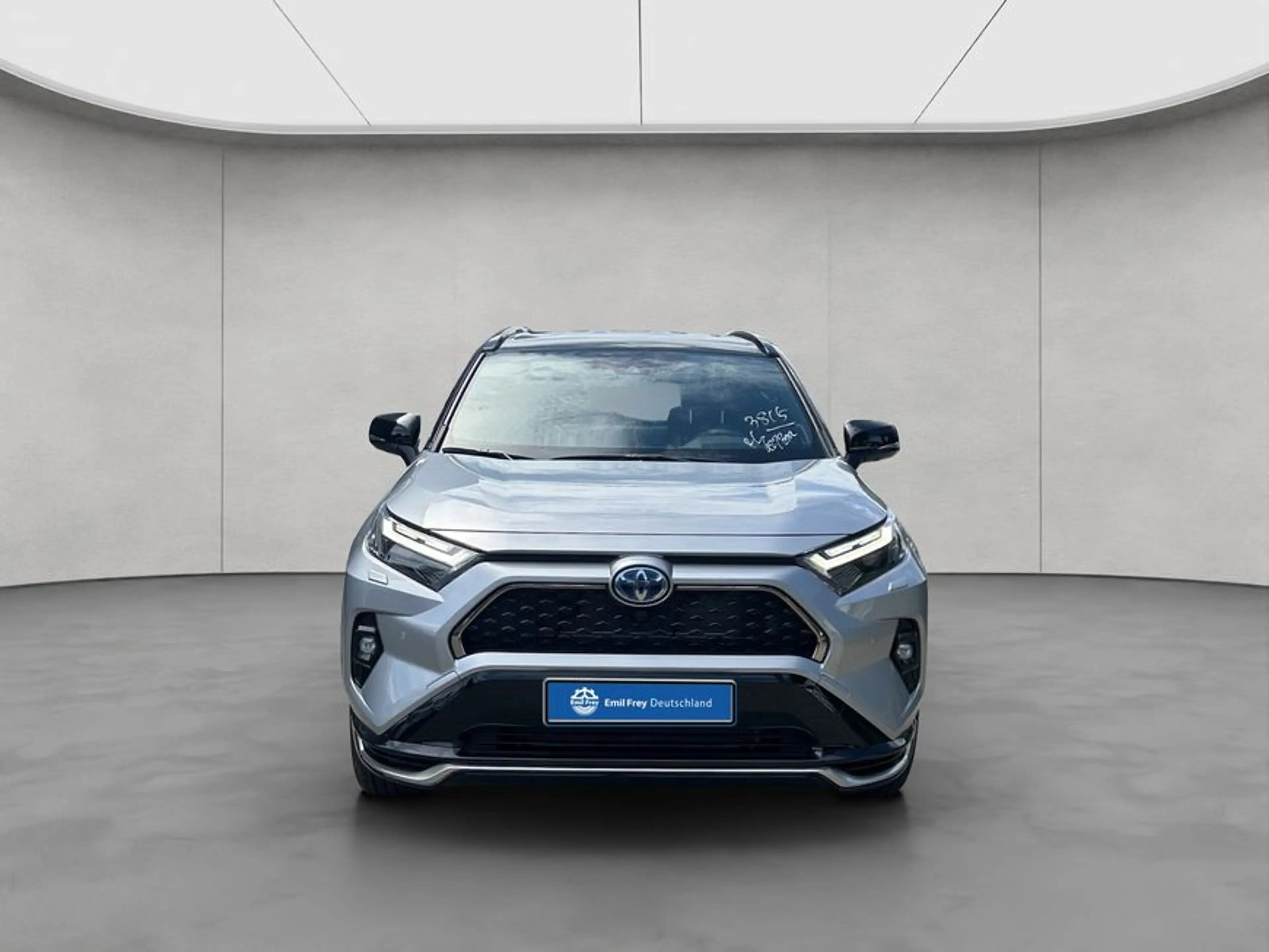 Toyota Plug-in-Hybrid Style inkl. AHK — photo 8