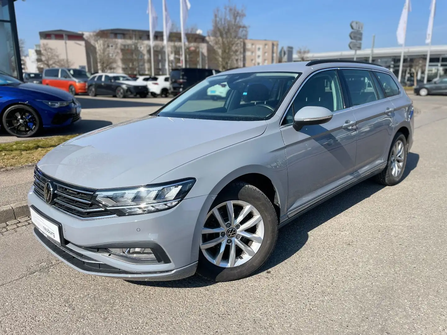 Volkswagen Passat Variant PASSAT VARIANT 1.5 TSI DSG BUSINESS | ACC | LED Grau - 1