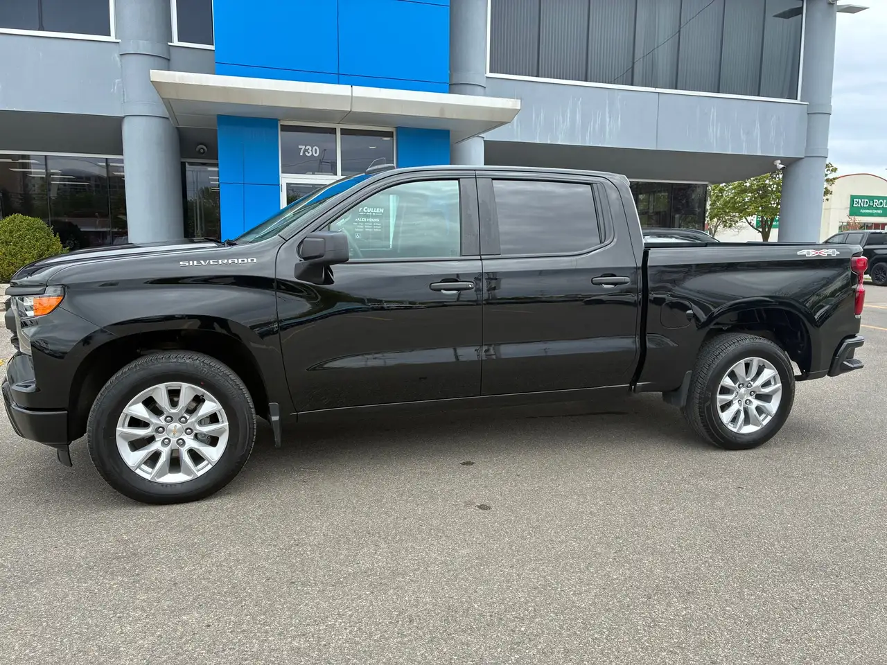 Chevrolet Silverado 1500 снимка Chevrolet Silverado 1500