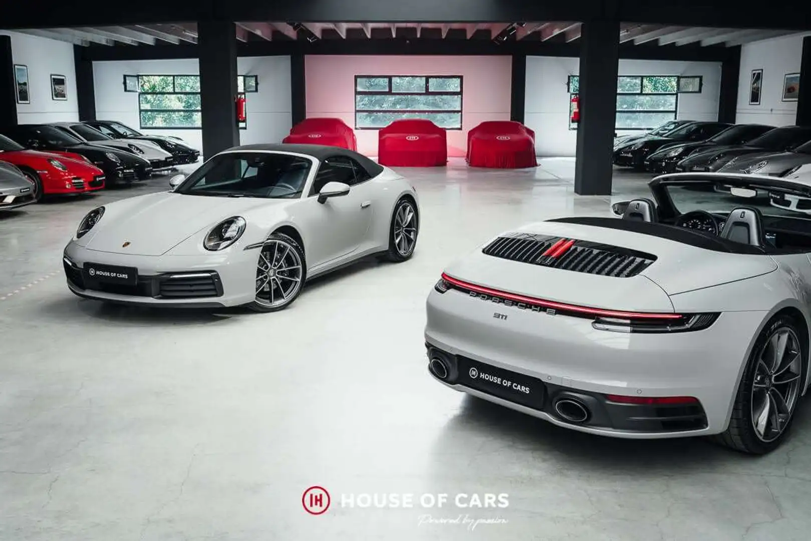 Porsche 992 .1 Carrera PDK -1st owner - Mint Grijs - 1