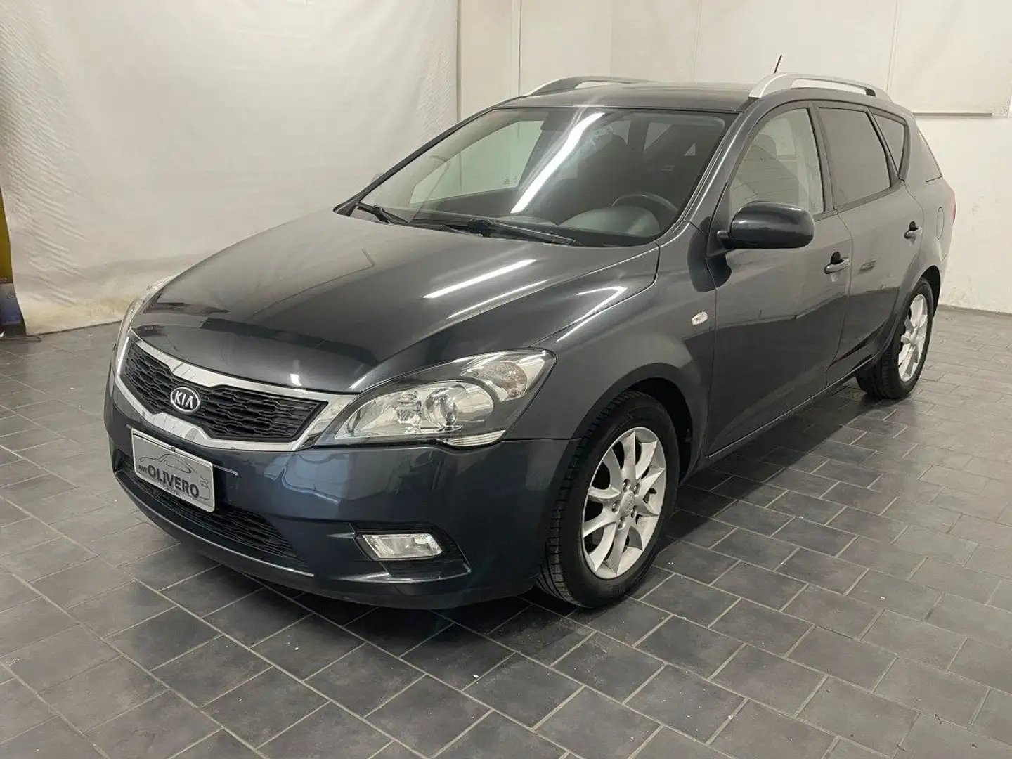 Kia Ceed / cee'd Sp. Wag. 1.4 90CV Platinum-UNIPRO Grau - 2