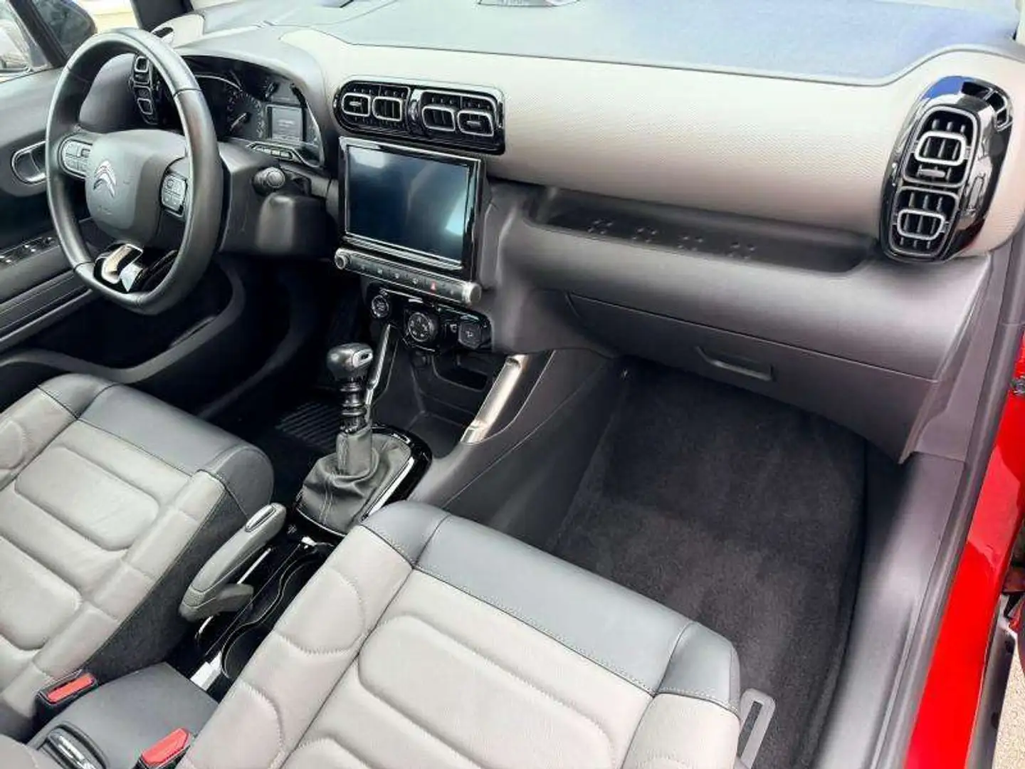 Citroen C3 Aircross Shine / Cuir / Full Rouge - 2
