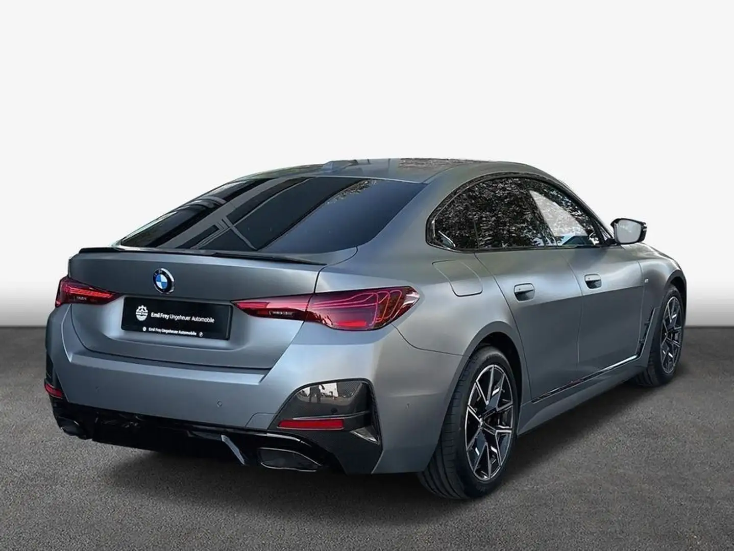 BMW M4 i xDrive Gran Coupe Grau - 2