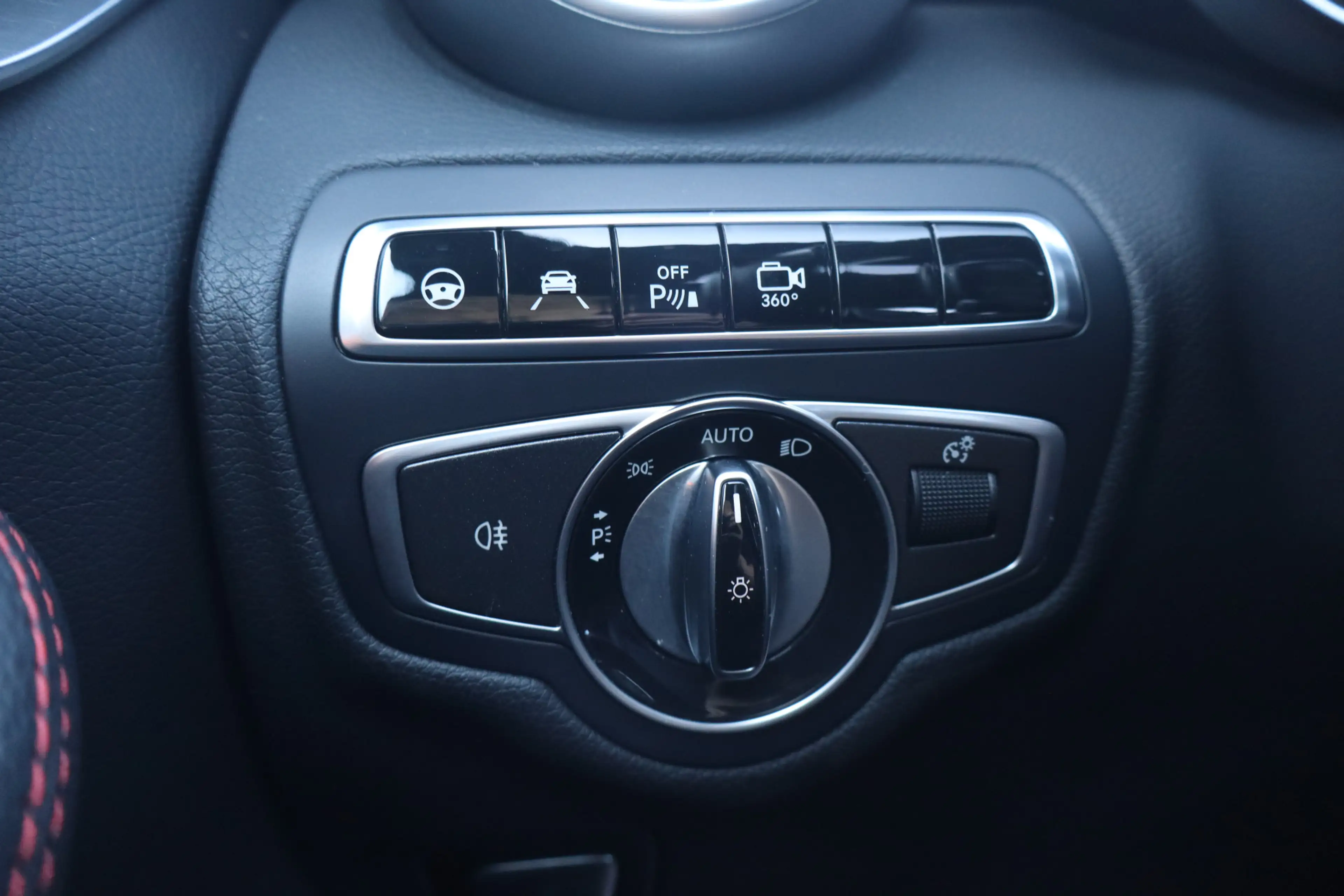 Mercedes-Benz C 43 AMG 4MATIC Pano I Burmester I Stoelverw — photo 40