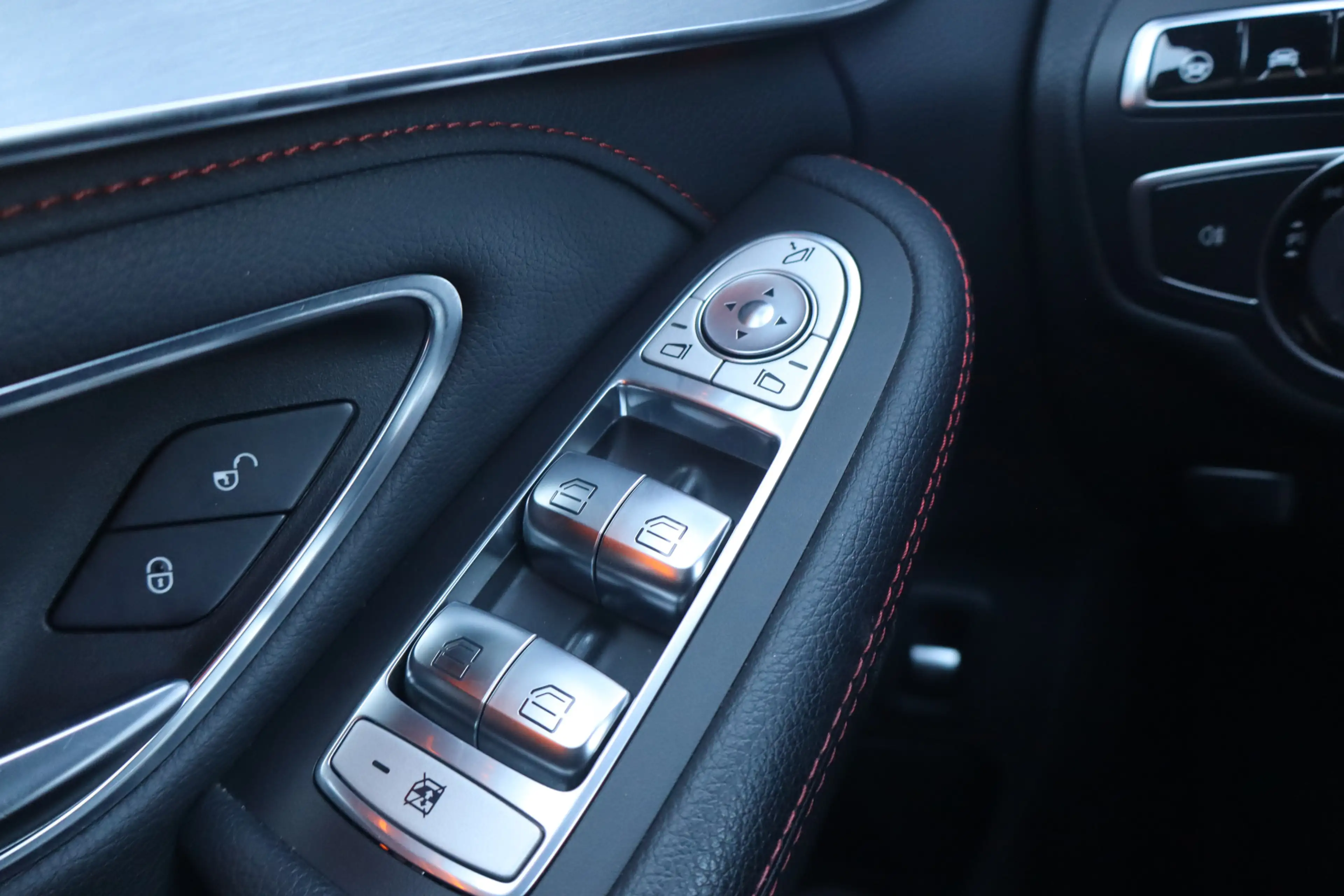 Mercedes-Benz C 43 AMG 4MATIC Pano I Burmester I Stoelverw — photo 41