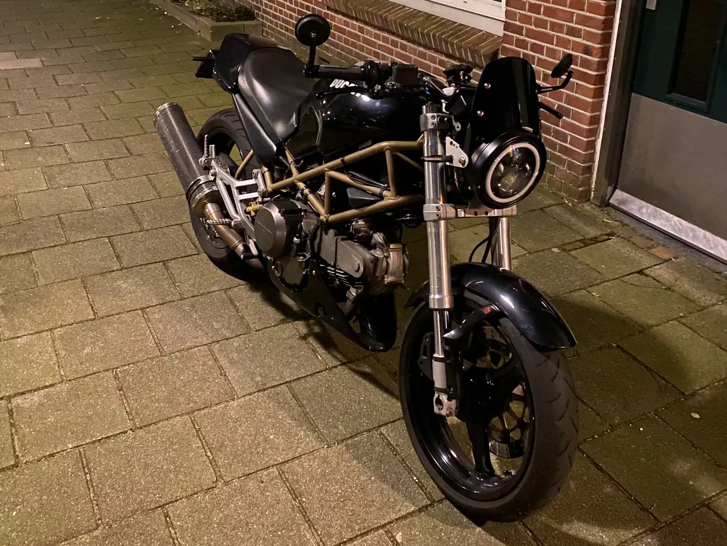 Ducati Monster 600 Czarny - 1