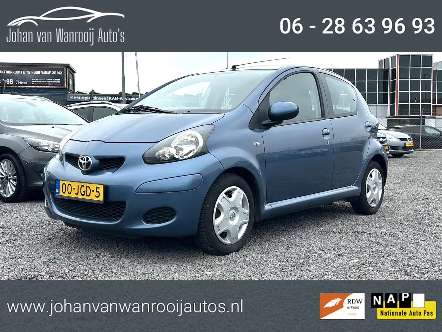 Toyota Aygo 1.0-12V Comfort/AIRCO Blauw - 1