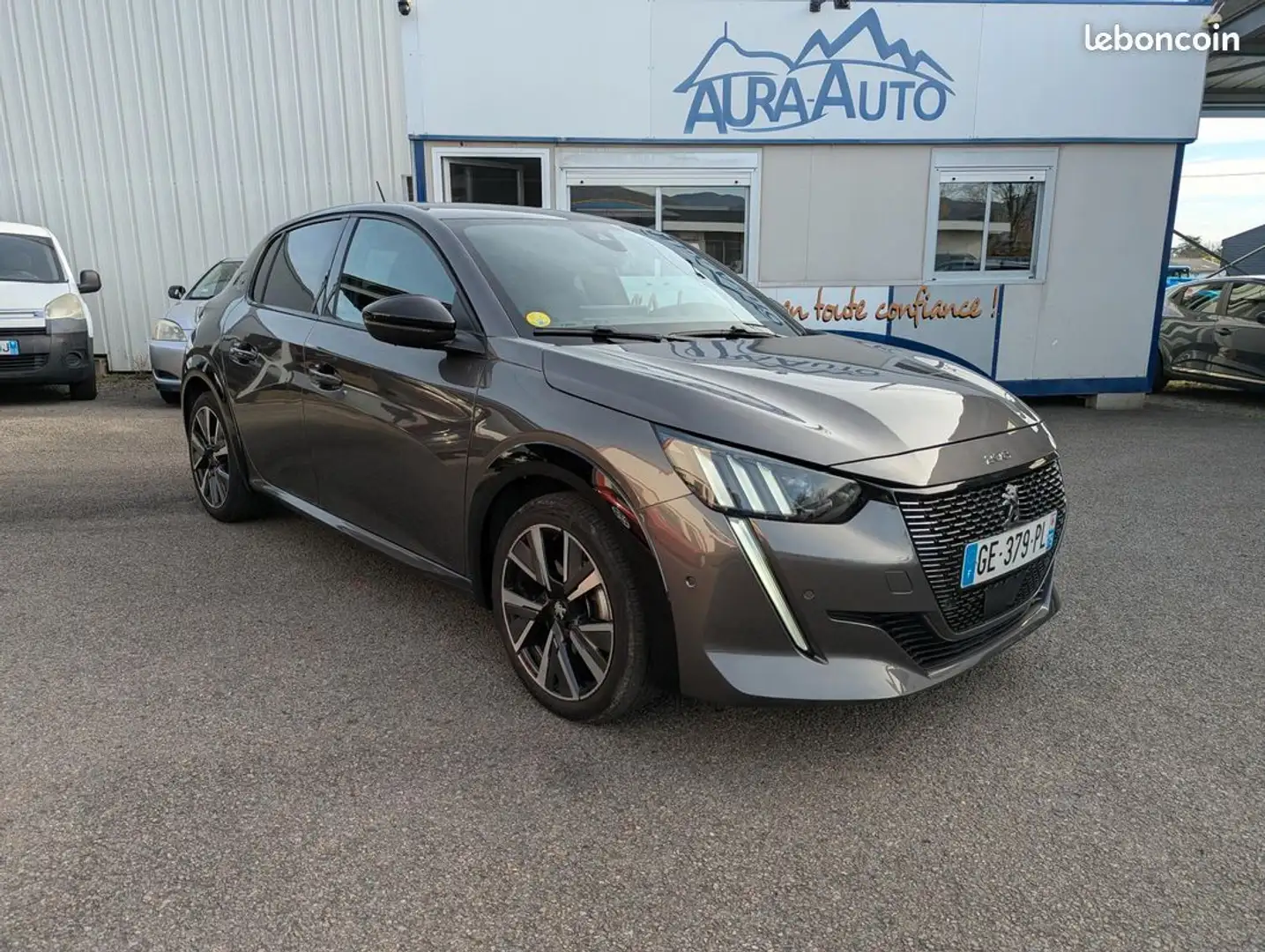 Peugeot 208 gt 1.5 blue hdi 100, camera - 1