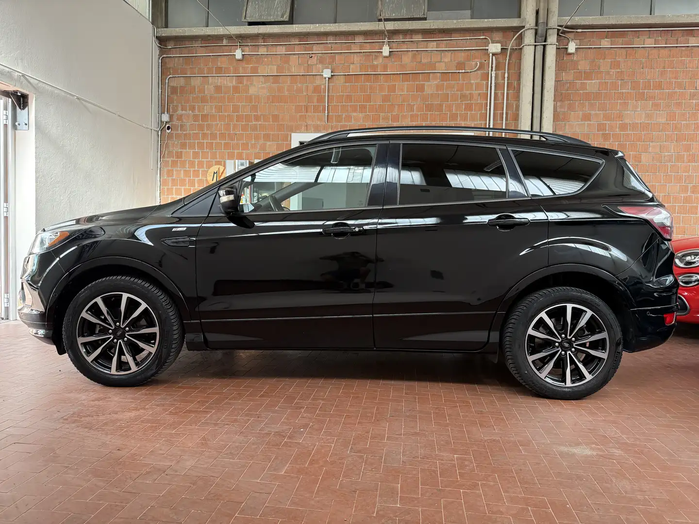 Ford Kuga 1.5 ecoboost ST-Line s&s 2wd 150cv UNICO PROP Noir - 2