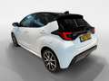 Toyota Yaris 1.5 Hybrid Executive Limited | Leder | Navigatie | Wit - thumbnail 2
