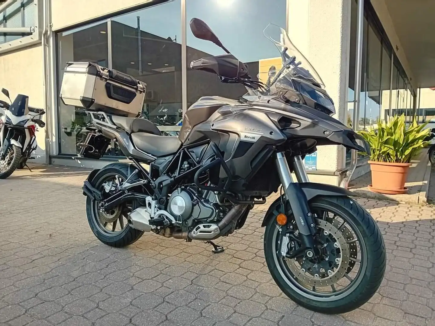 Benelli TRK 502 abs E4 Grigio - 2