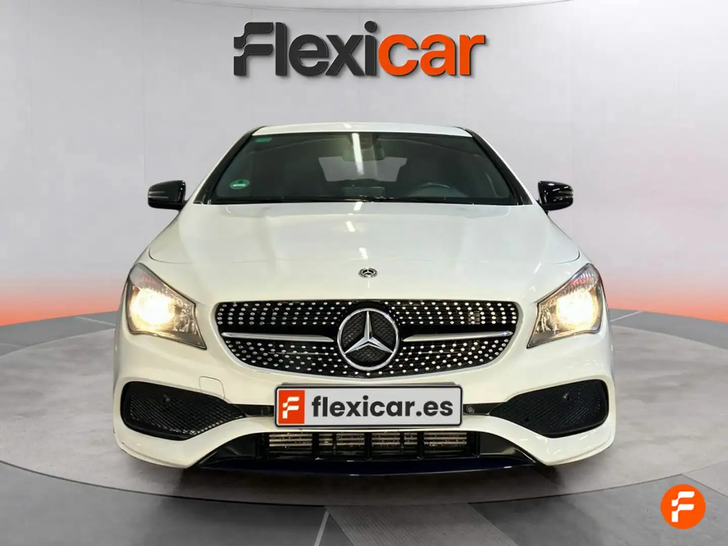 Mercedes-Benz CLA 180 Blanco - 2