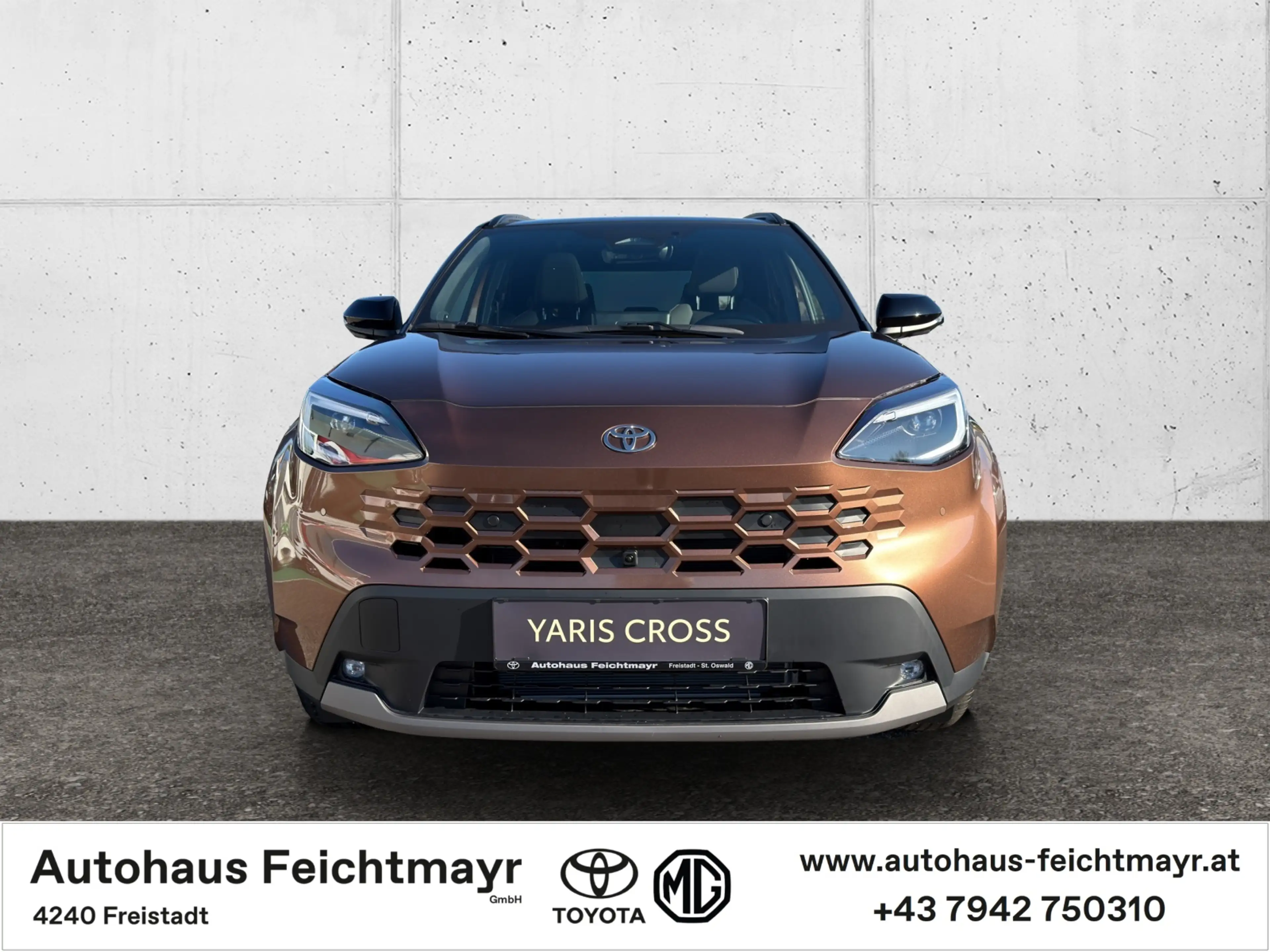 Toyota Yaris Cross HYBRID AWD Lounge Premium Paket Panoramadach 5t. — photo 2
